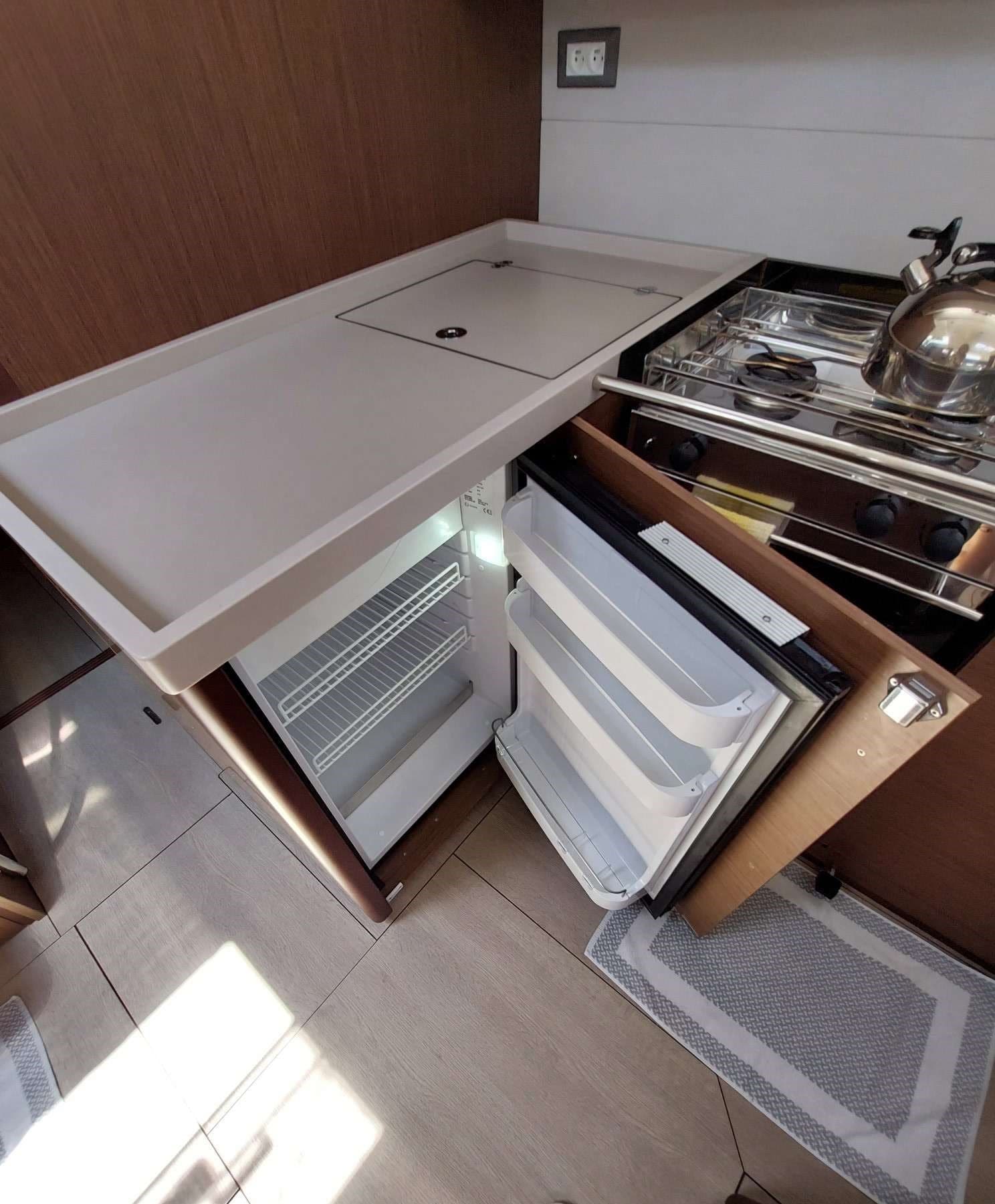 Oceanis 51.1 - photo 11