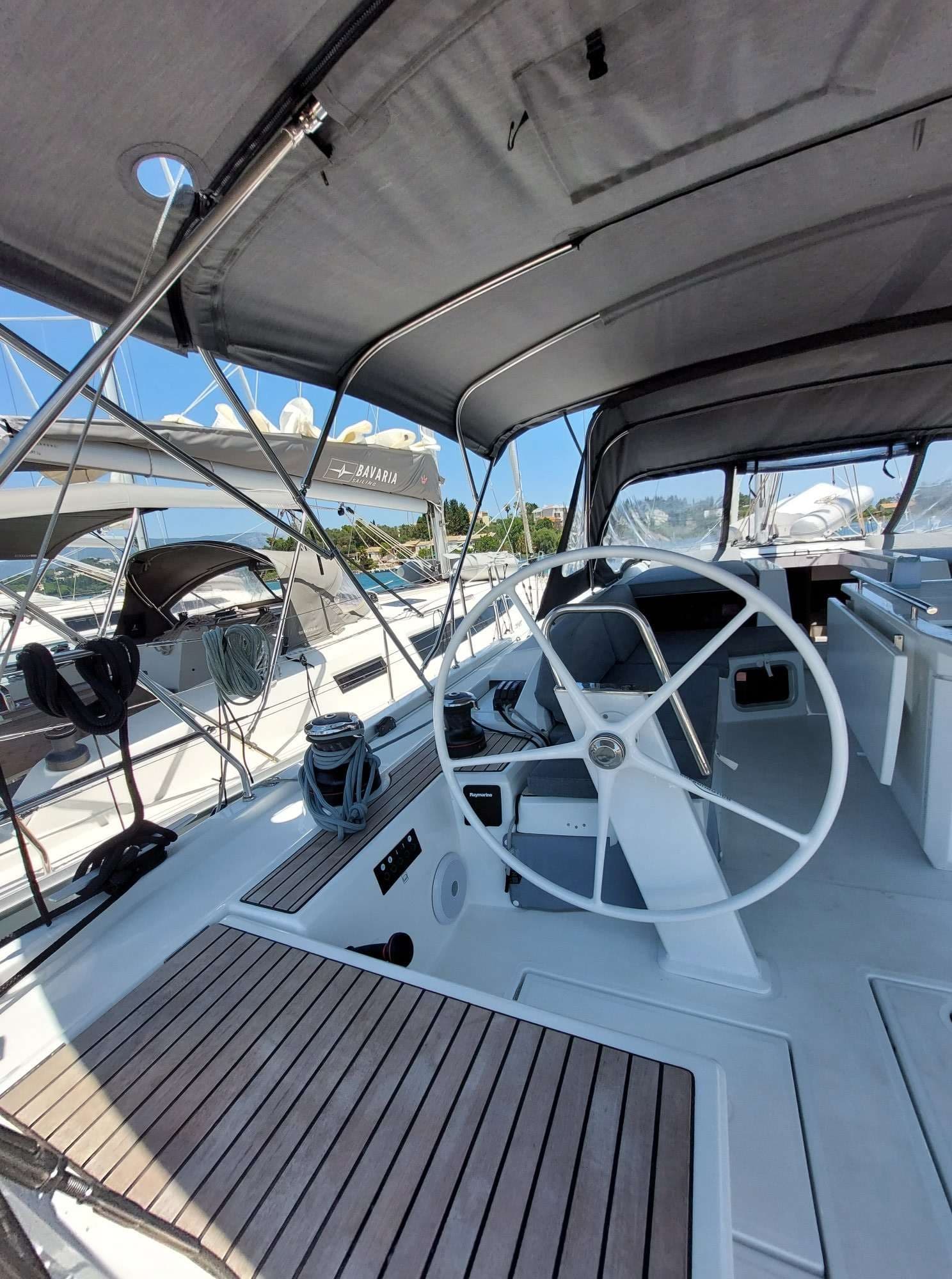 Oceanis 51.1 - photo 12