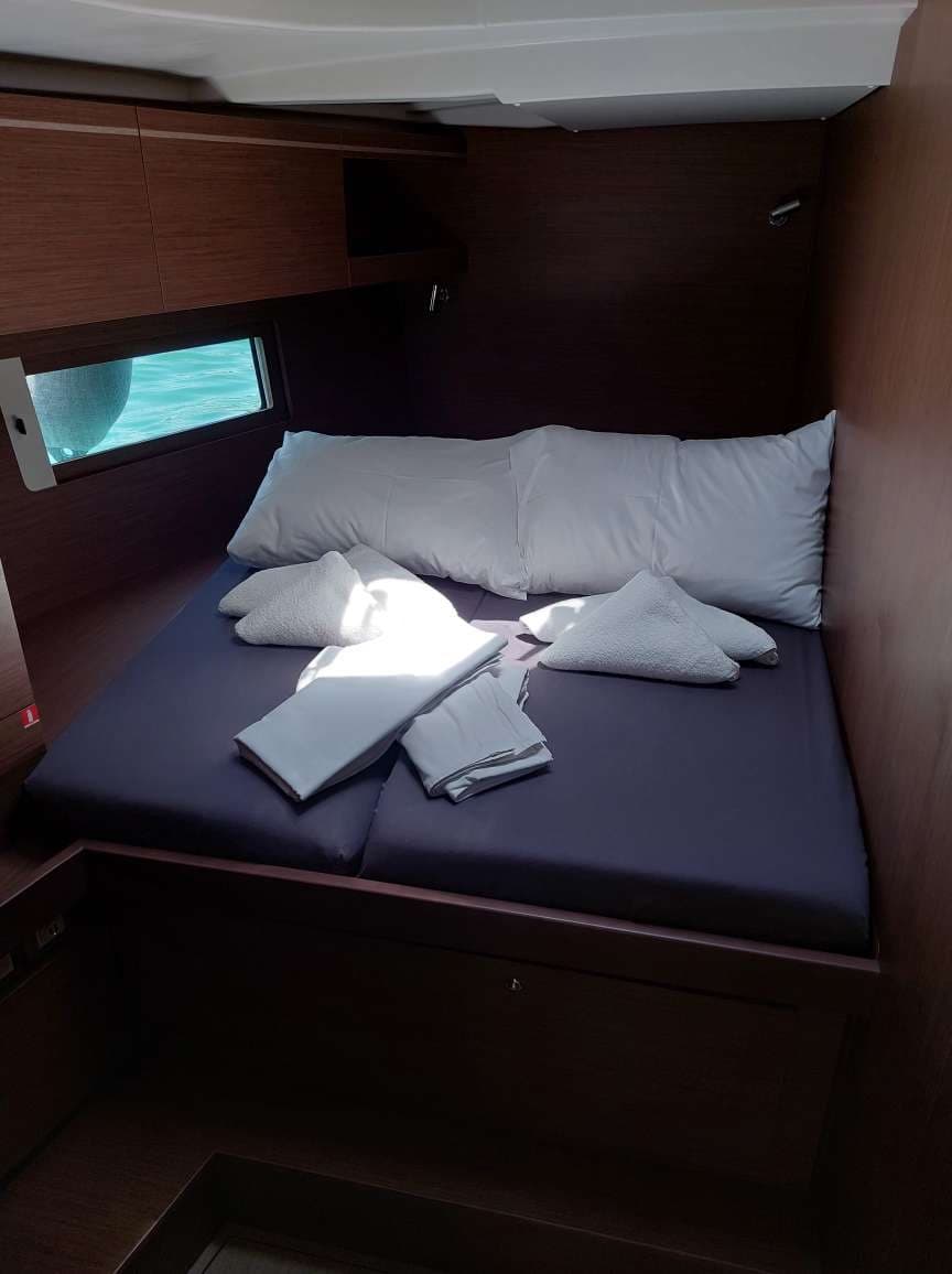 Oceanis 51.1 - photo 14