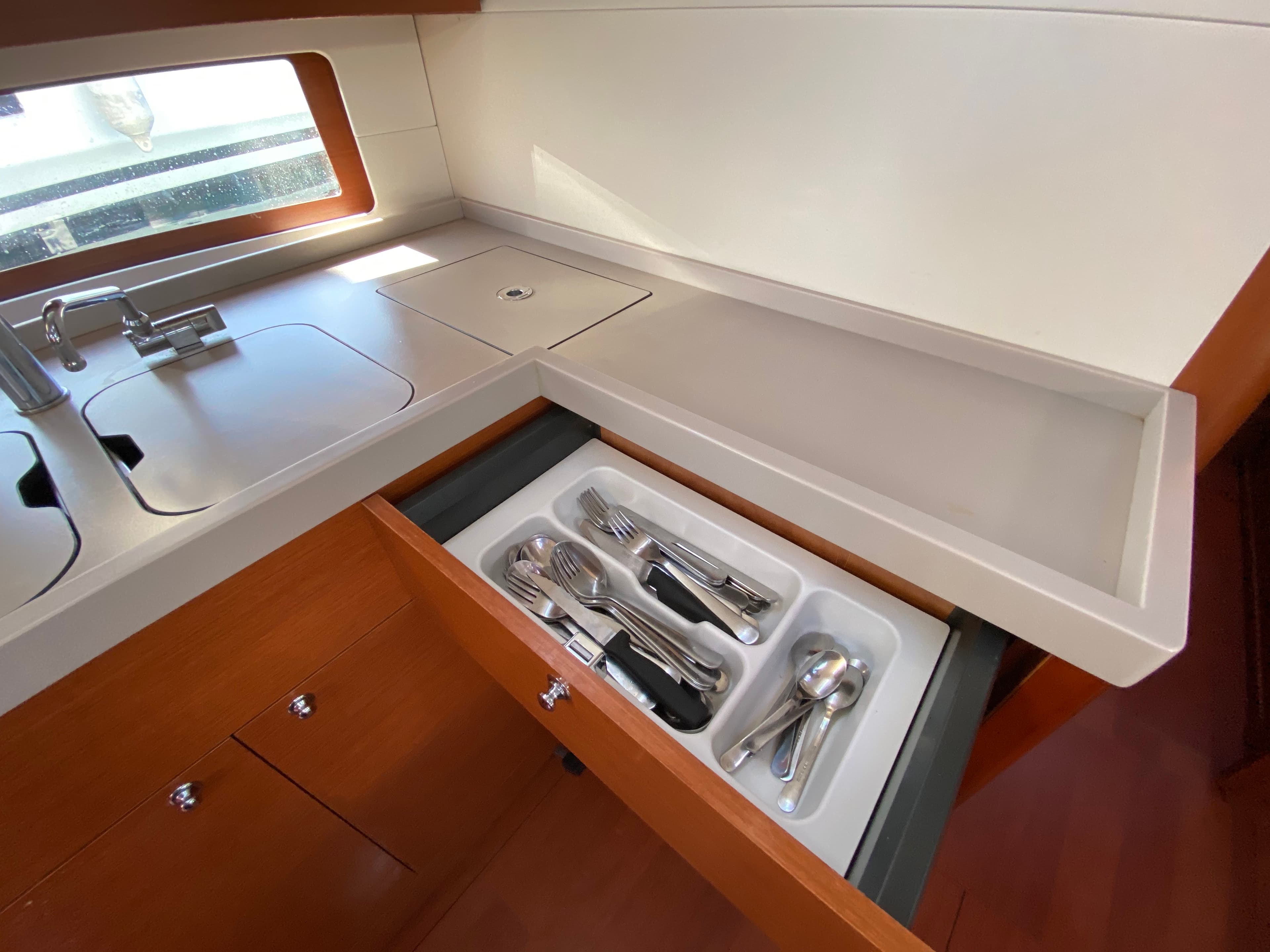 Oceanis 46.1 - photo 7