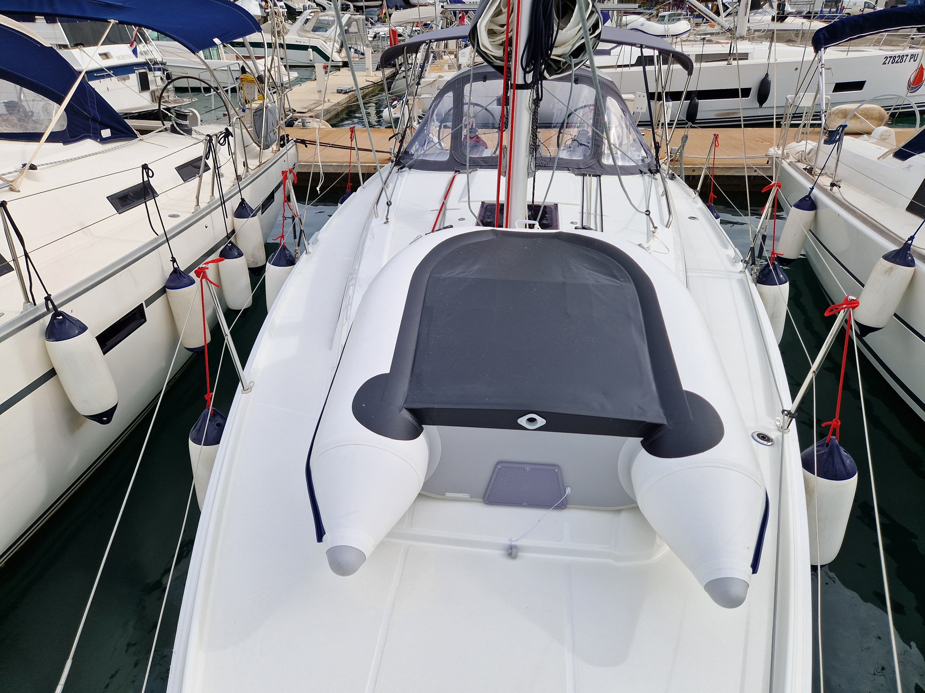 Oceanis 34.1 - photo 15