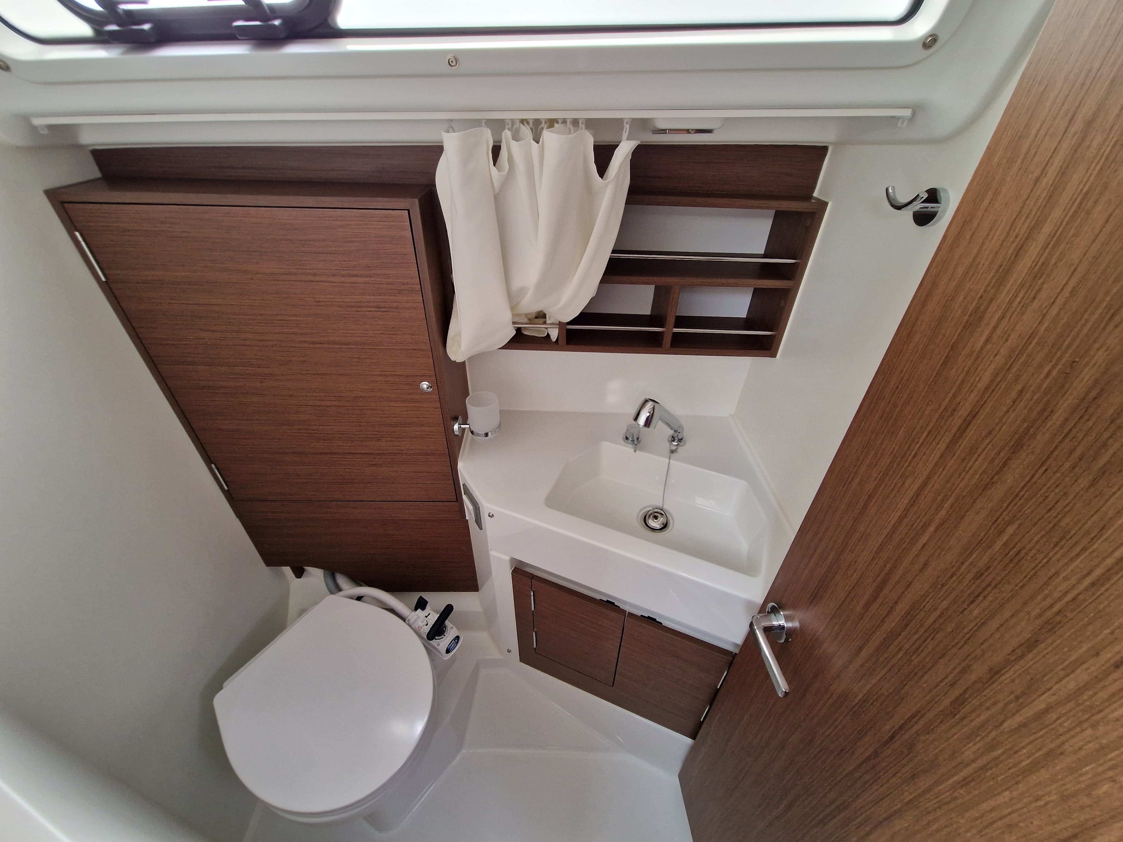 Oceanis 34.1 - photo 5