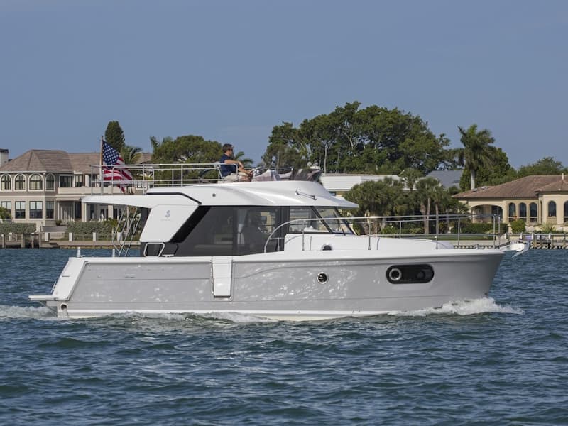 Swift Trawler 30 - photo