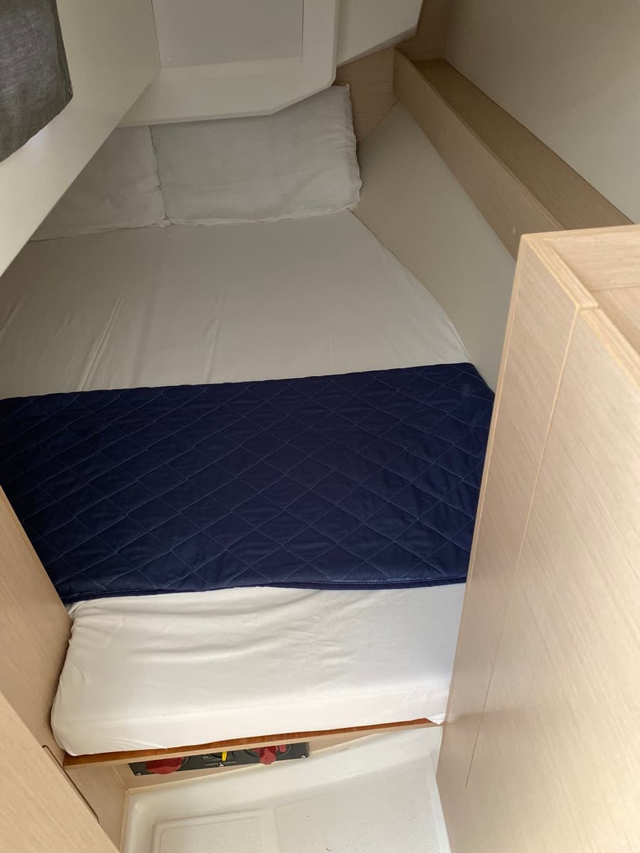 Oceanis 30.1 - photo 4