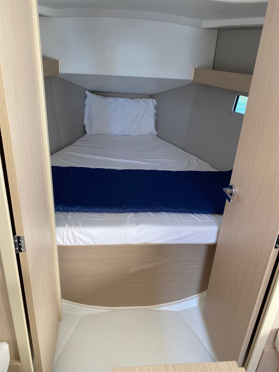 Oceanis 34.1 - photo 4