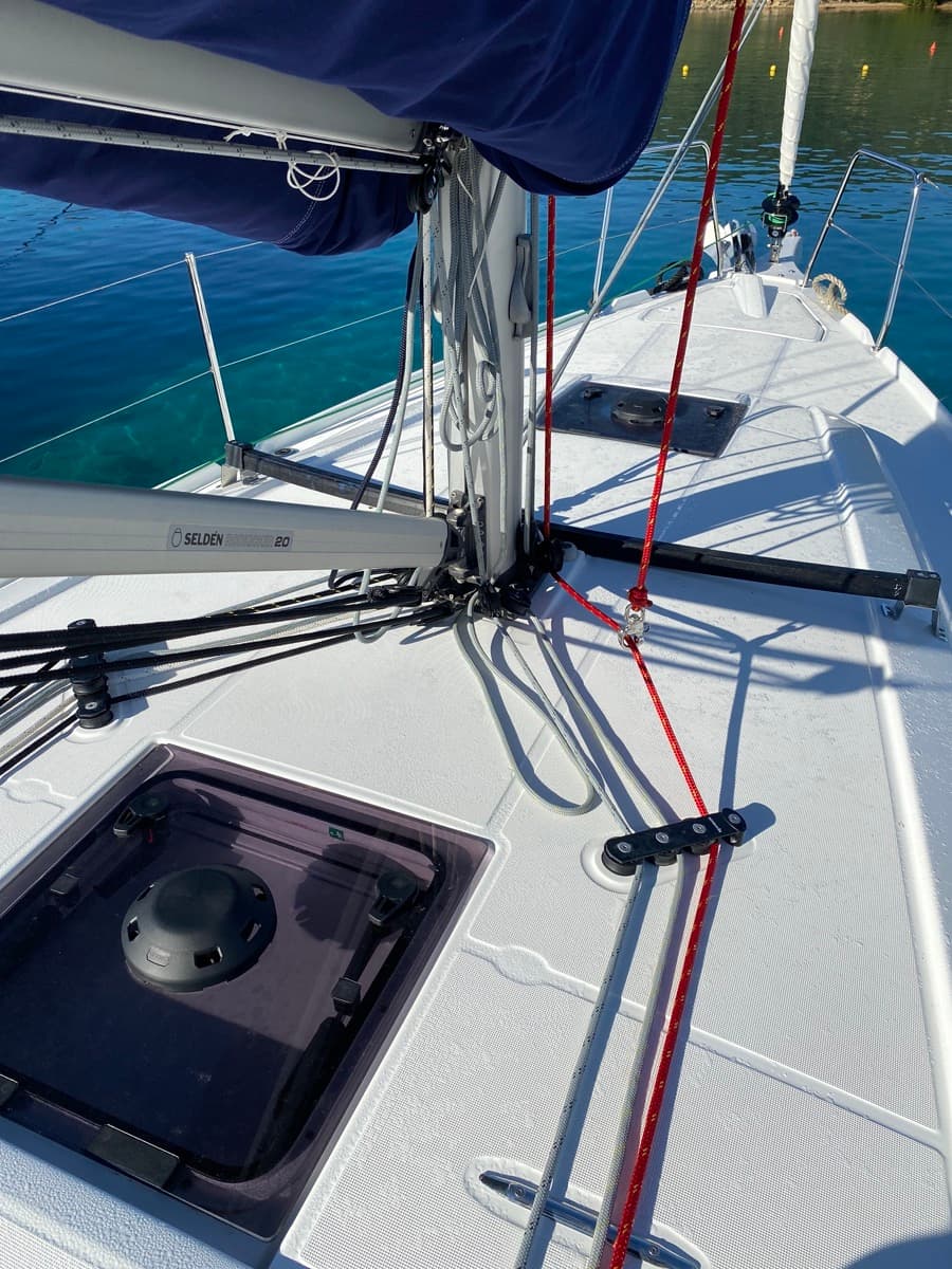 Oceanis 34.1 - photo 6