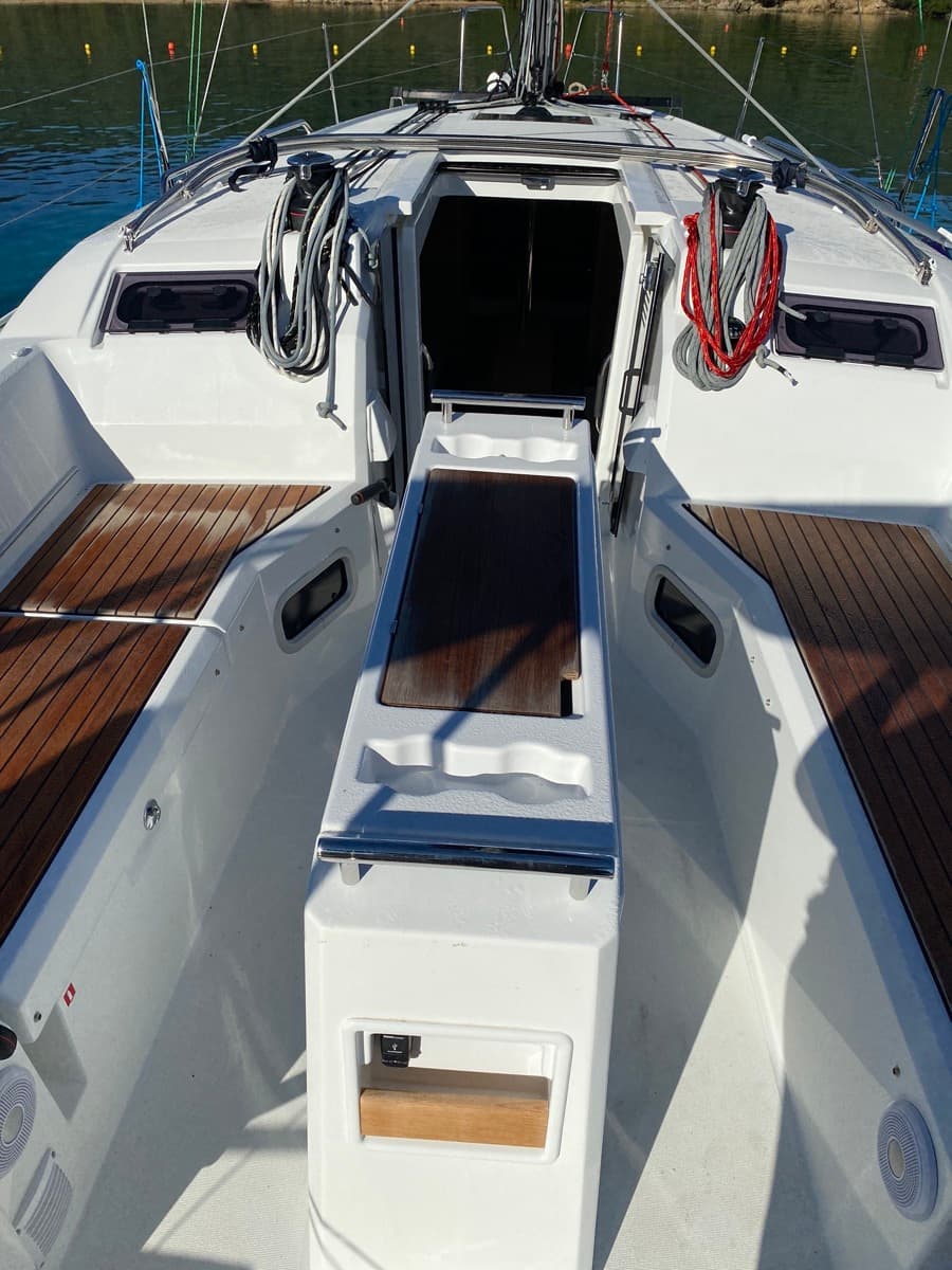 Oceanis 34.1 - photo 14