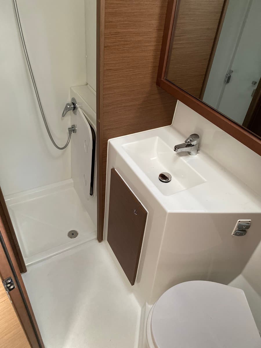 Lagoon 42 - photo 15