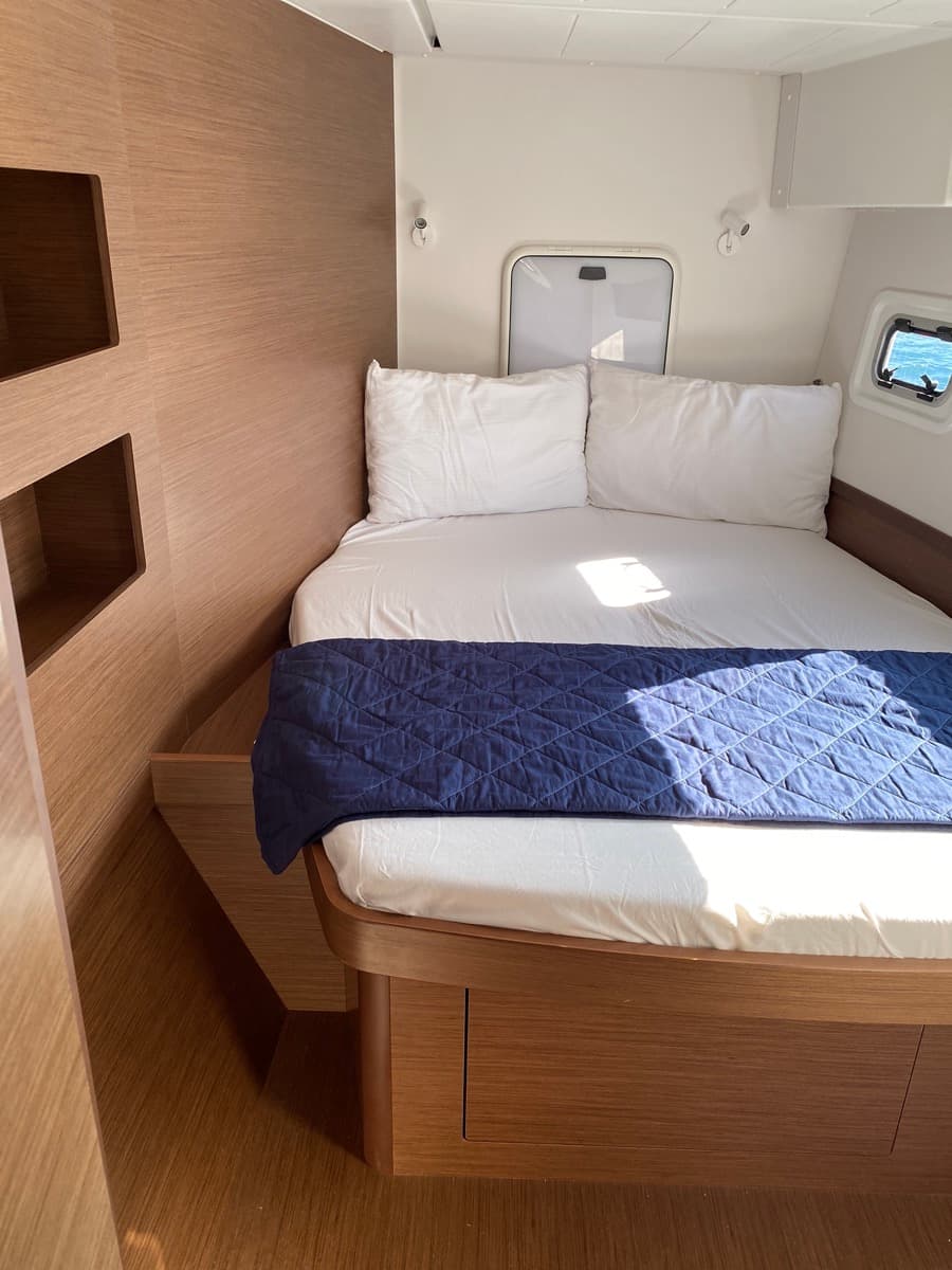 Lagoon 42 - photo 11