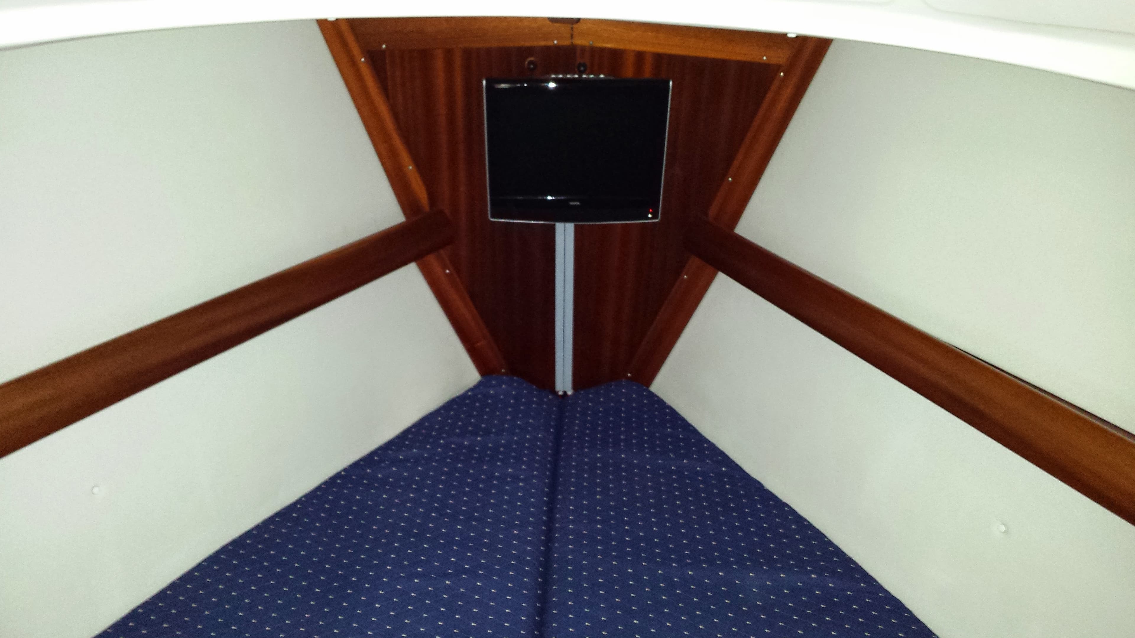 Bavaria 32 - photo 10