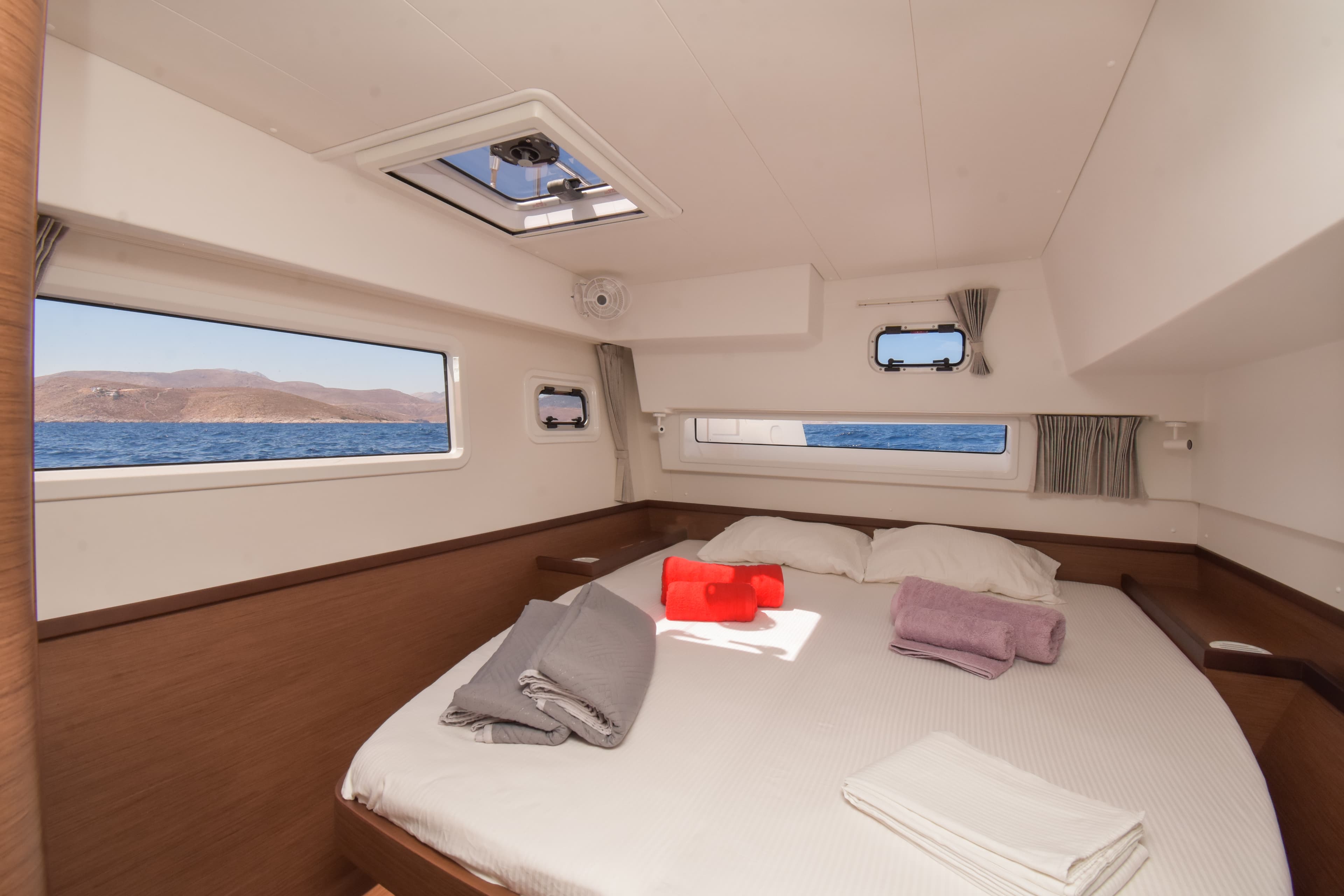 Lagoon 42 - photo 11