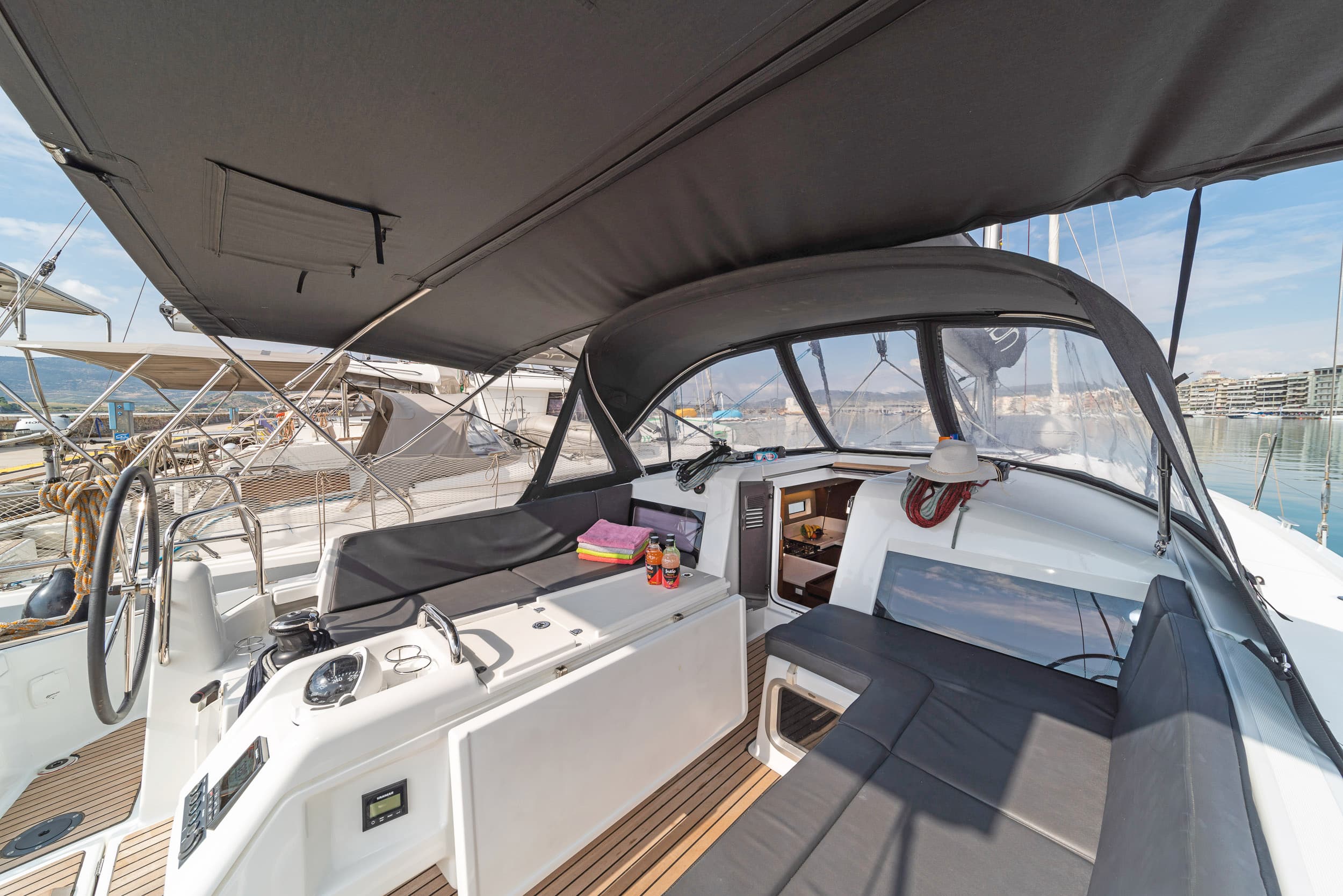 Sun Odyssey 440 - photo 12
