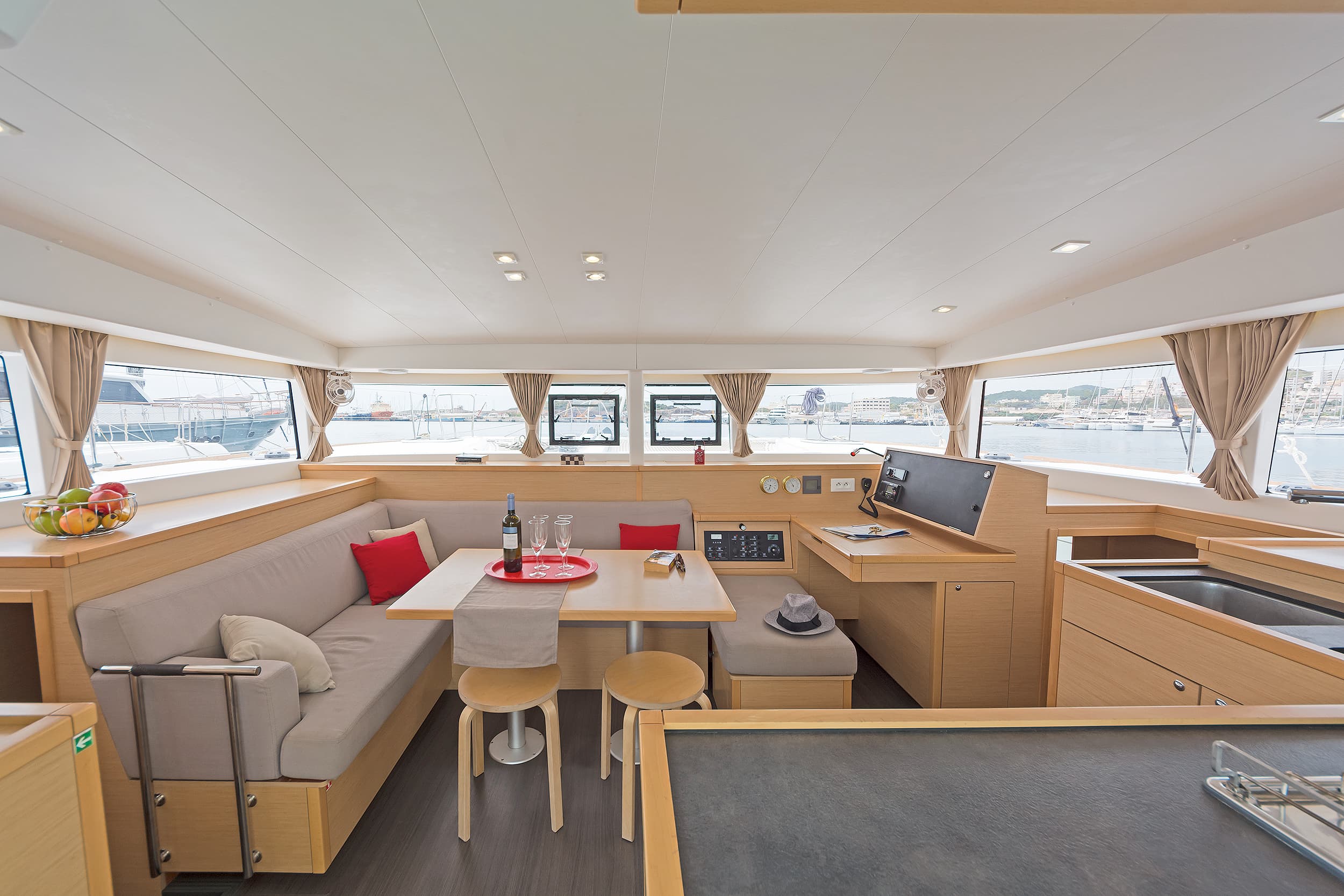 Lagoon 400 S2 - photo 12