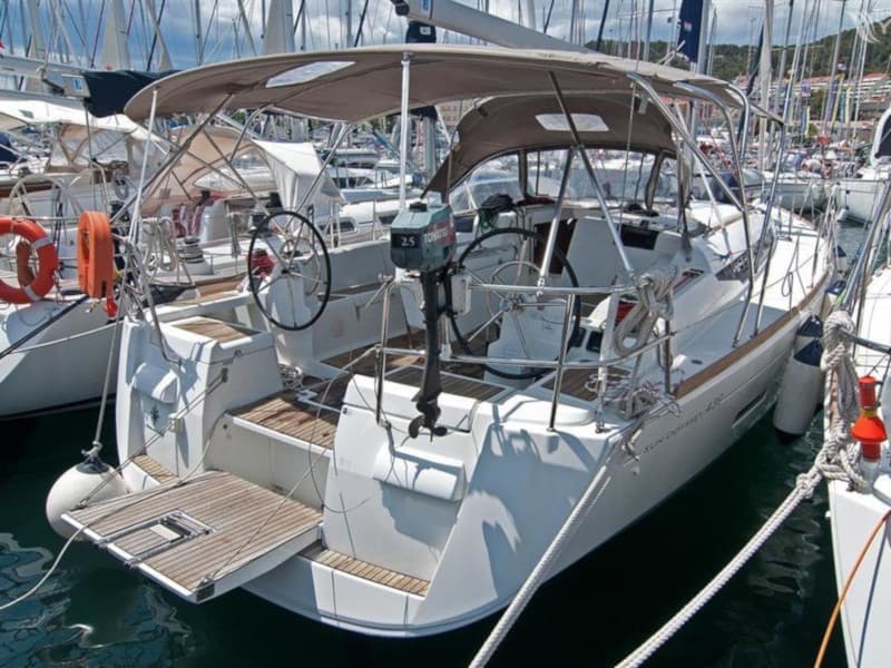 Sun Odyssey 439 - photo