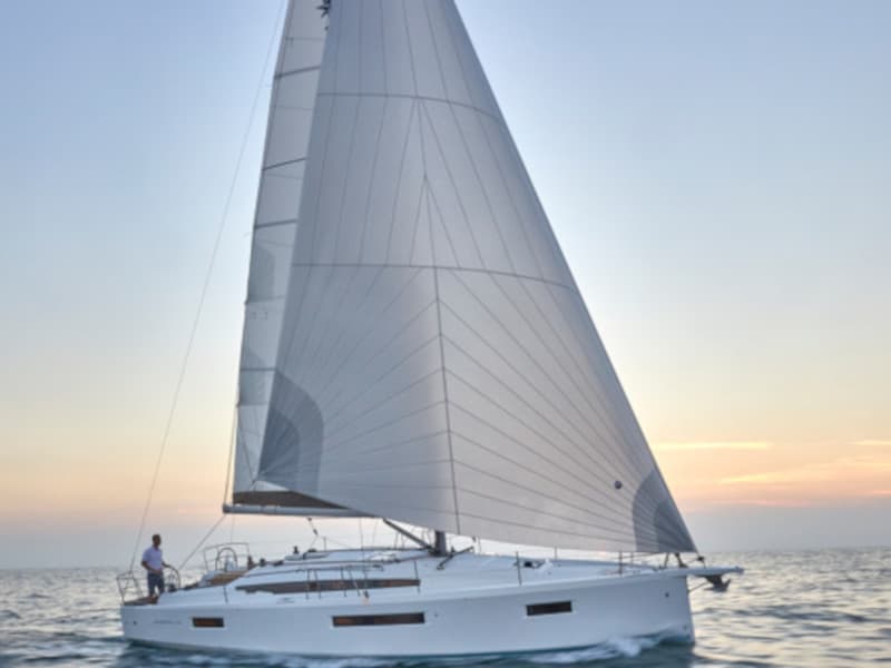 Sun Odyssey 410 - photo