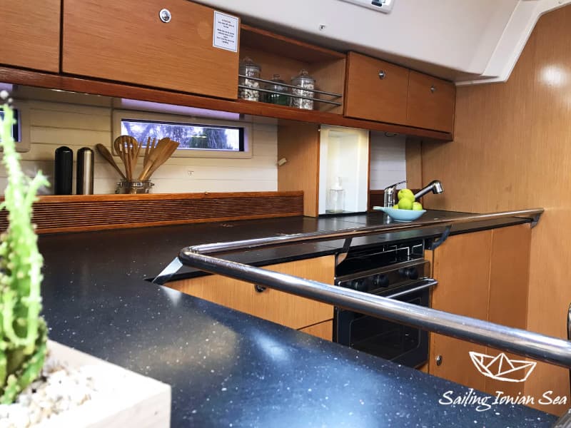 Bavaria 45 Cruiser - photo 8