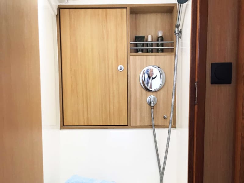 Bavaria 45 Cruiser - photo 14