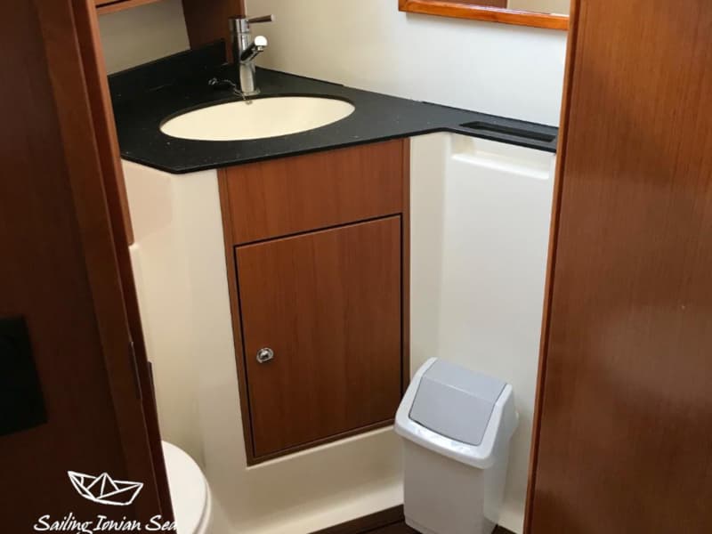 Bavaria 45 Cruiser - photo 14