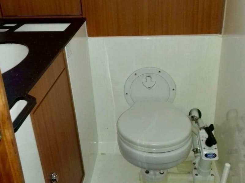 Bavaria 45 Cruiser - photo 12