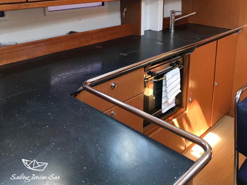 Bavaria 45 Cruiser - photo 5