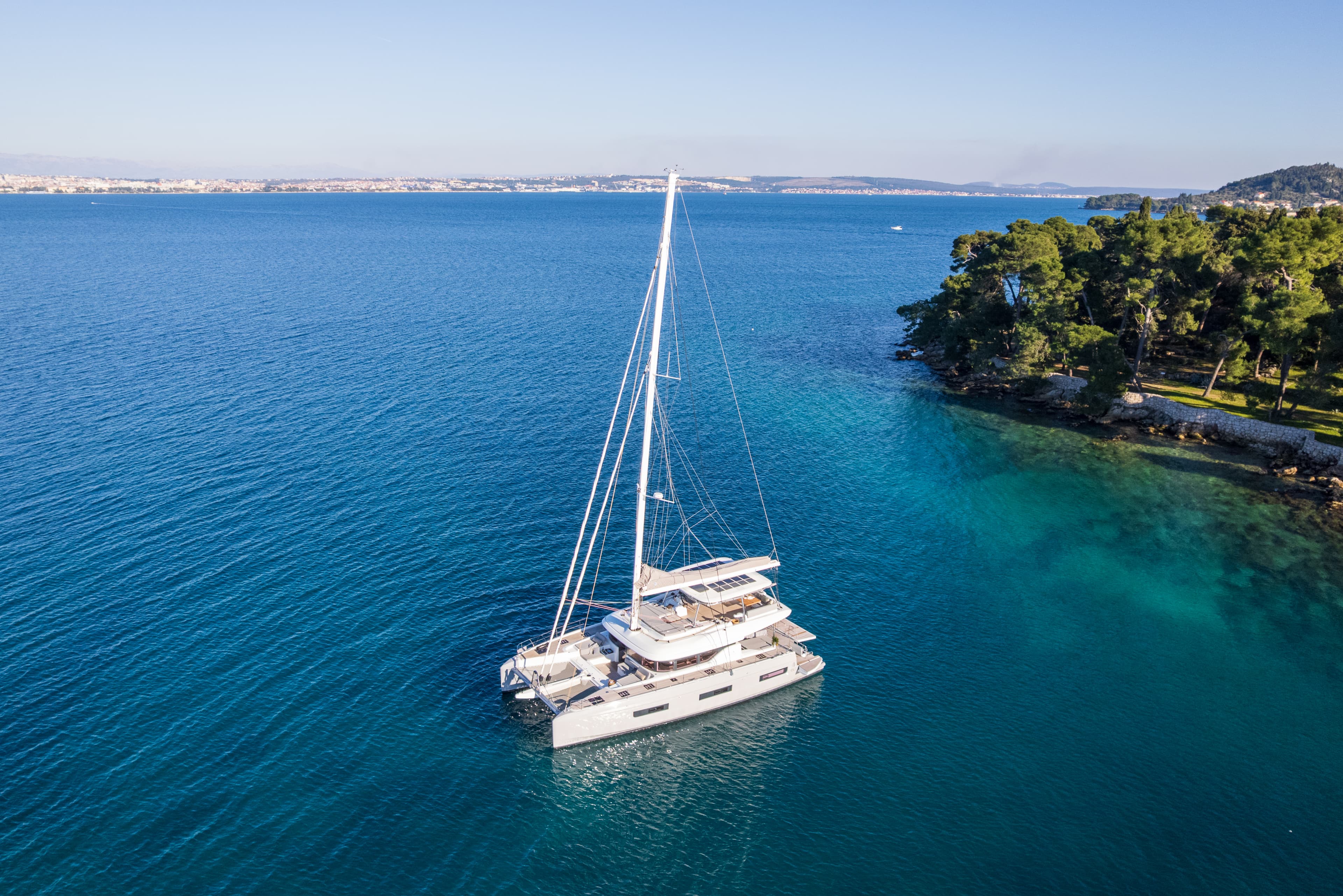 Lagoon 60 - photo 46