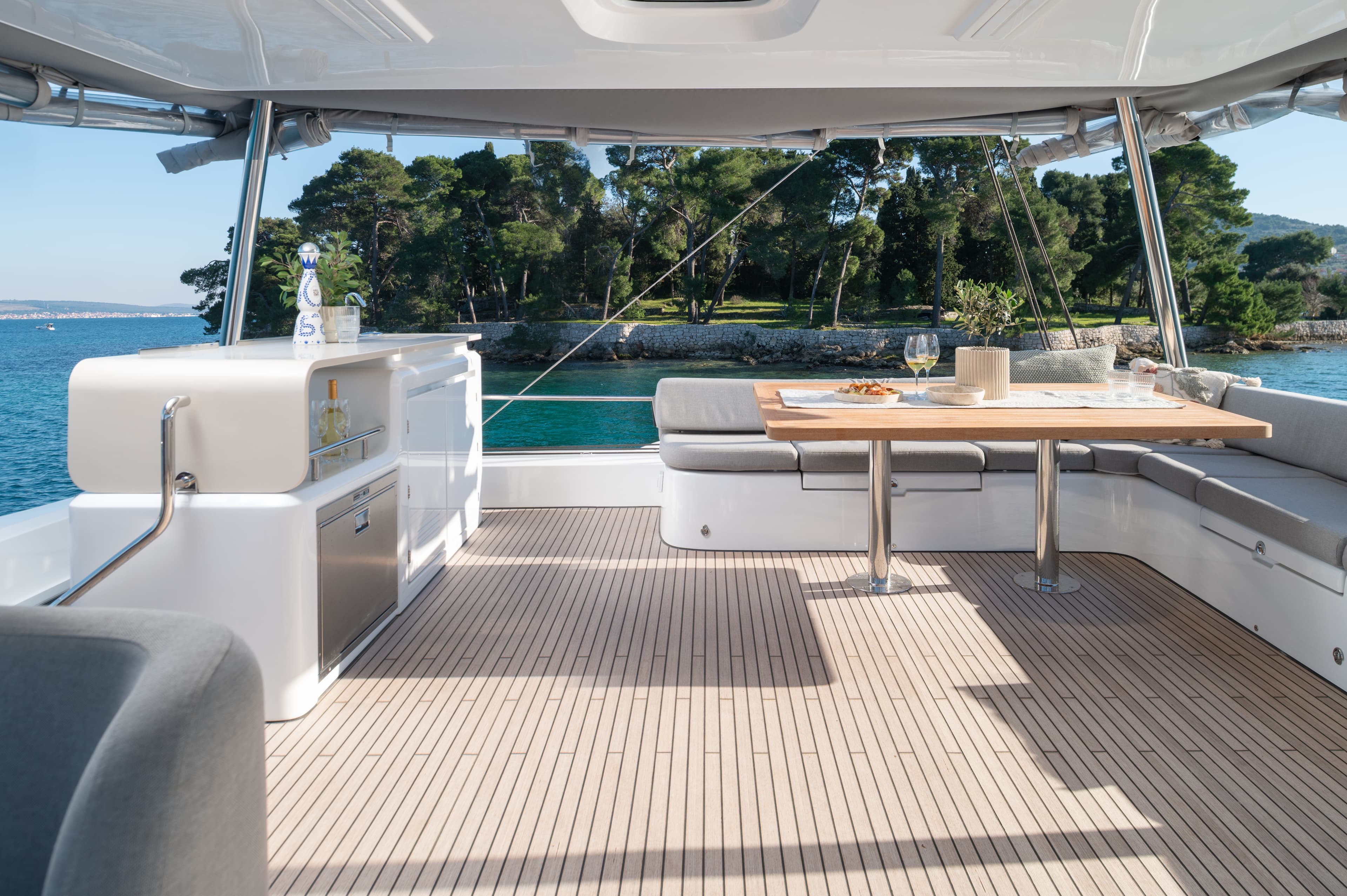 Lagoon 60 - photo 12