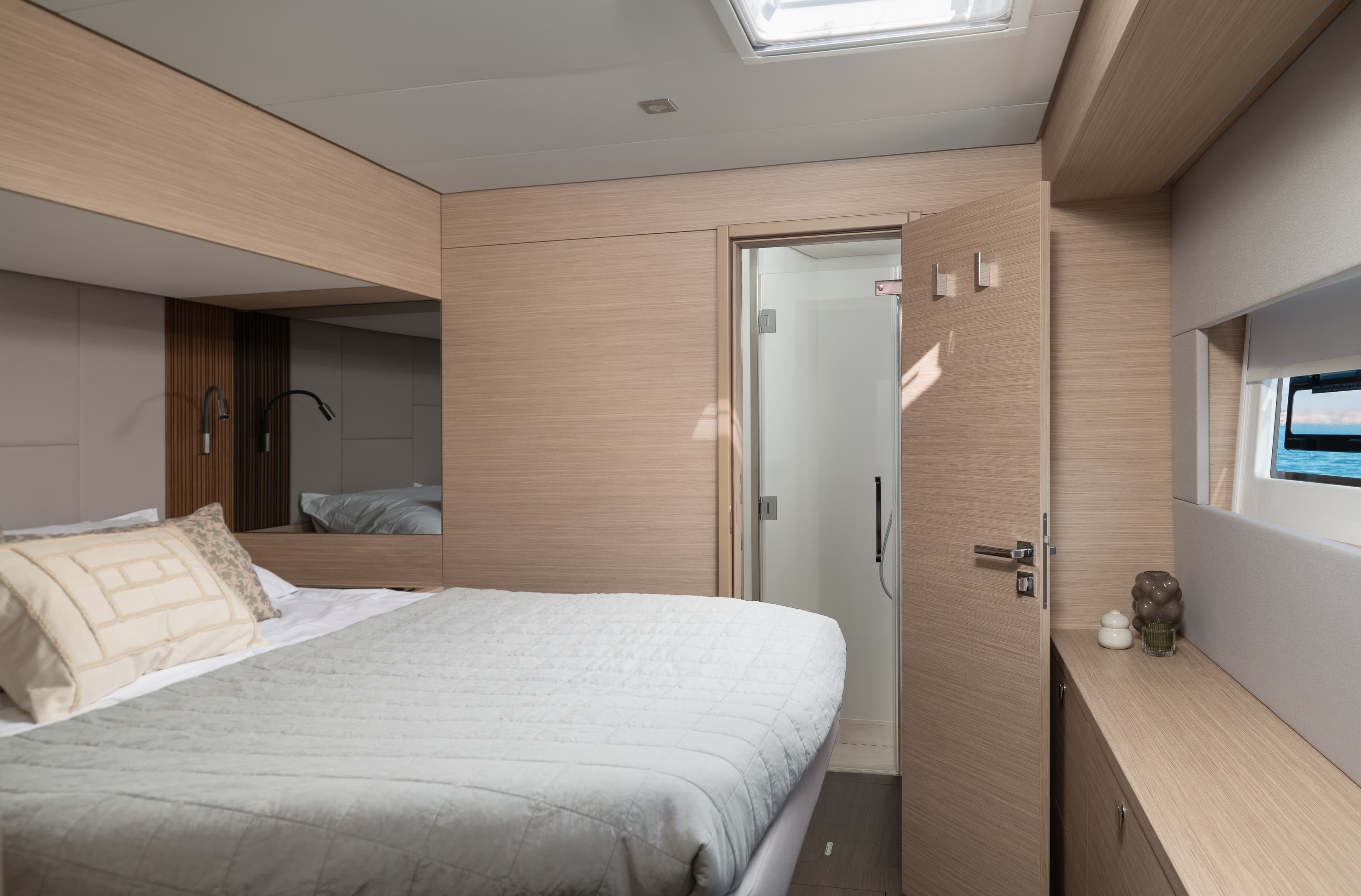 Lagoon 60 - photo 34