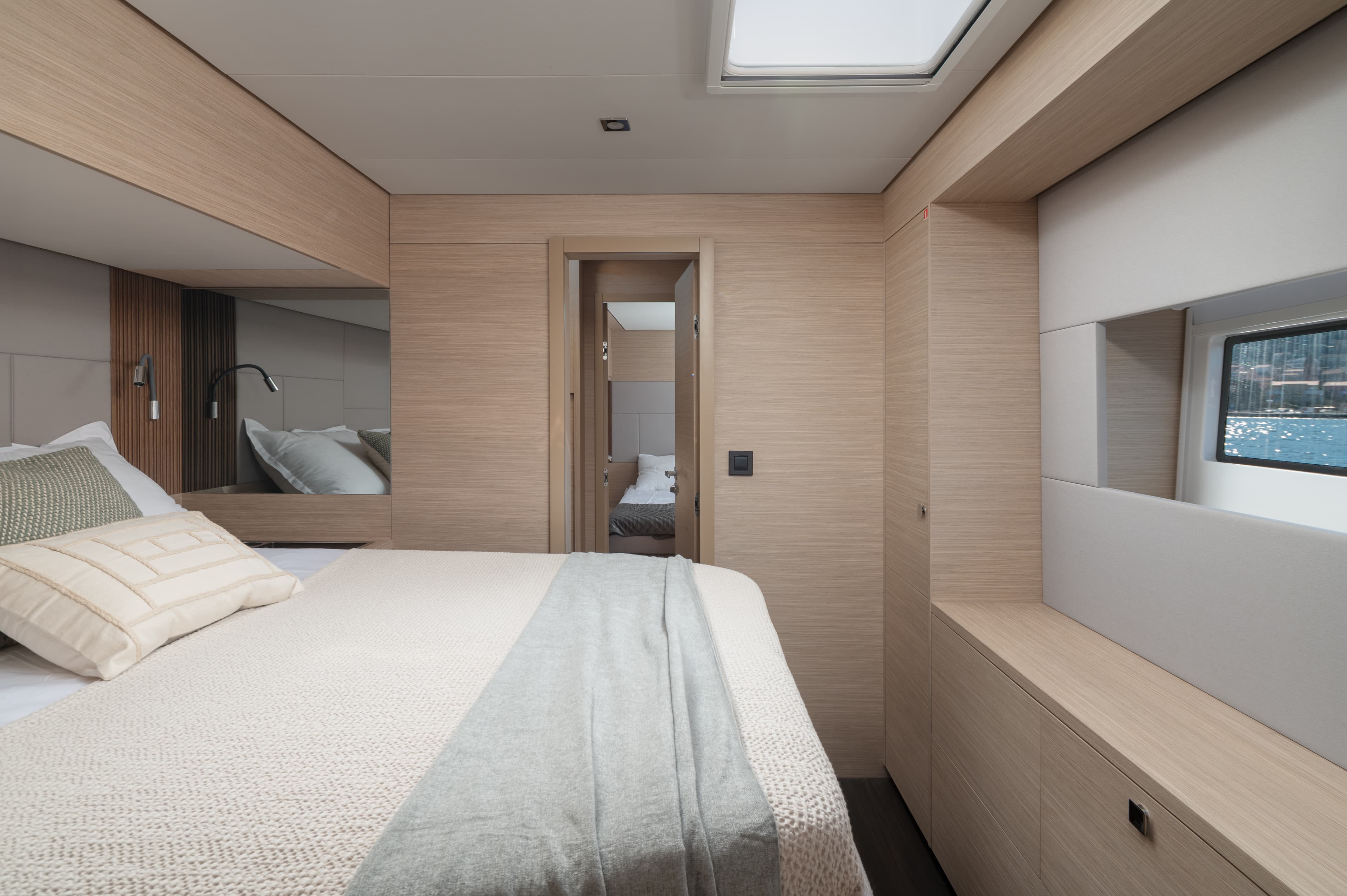 Lagoon 60 - photo 49