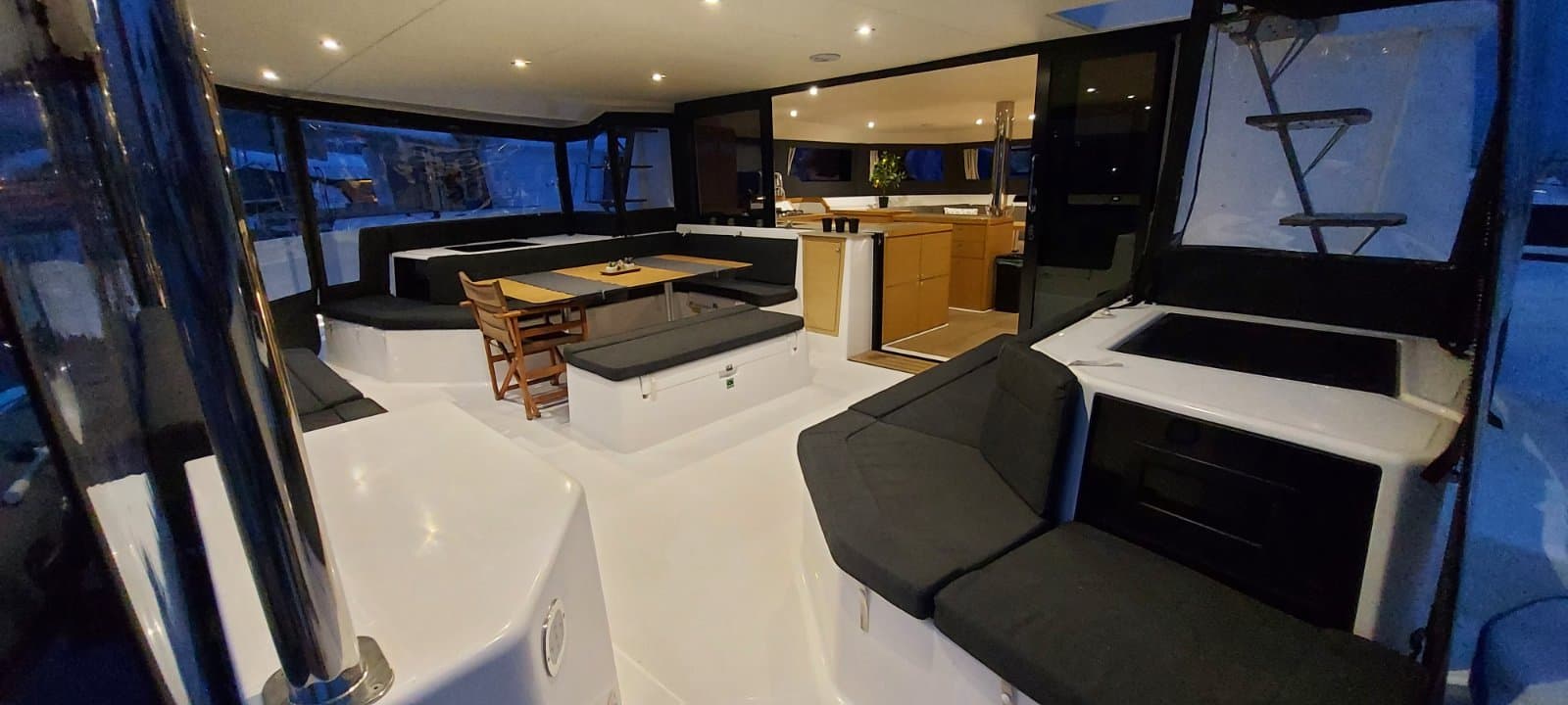 Dufour Catamaran 48 - photo 10