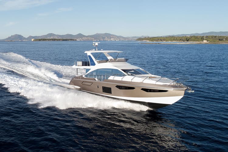 Azimut 60 - photo 20