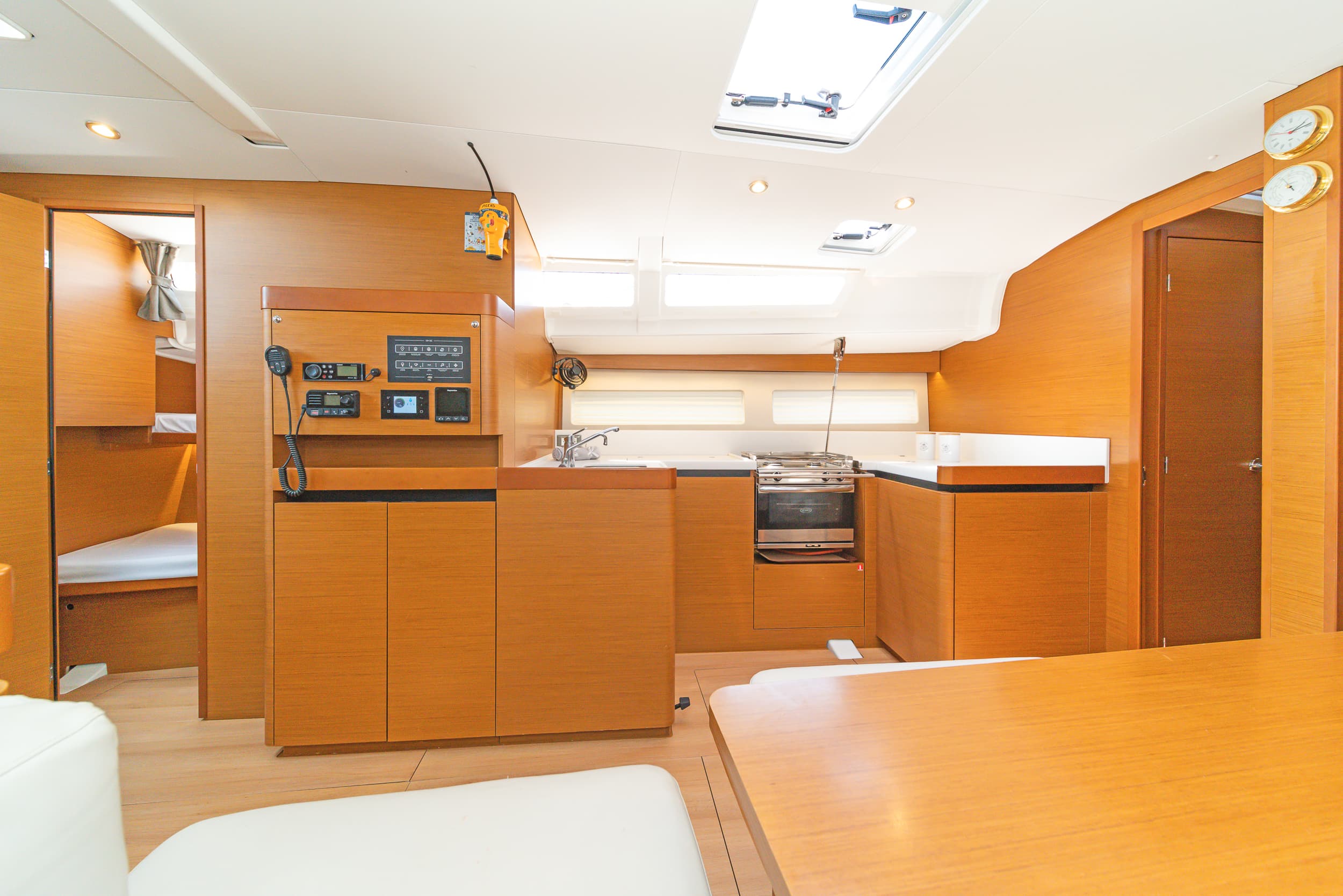 Sun Odyssey 490 - photo 10