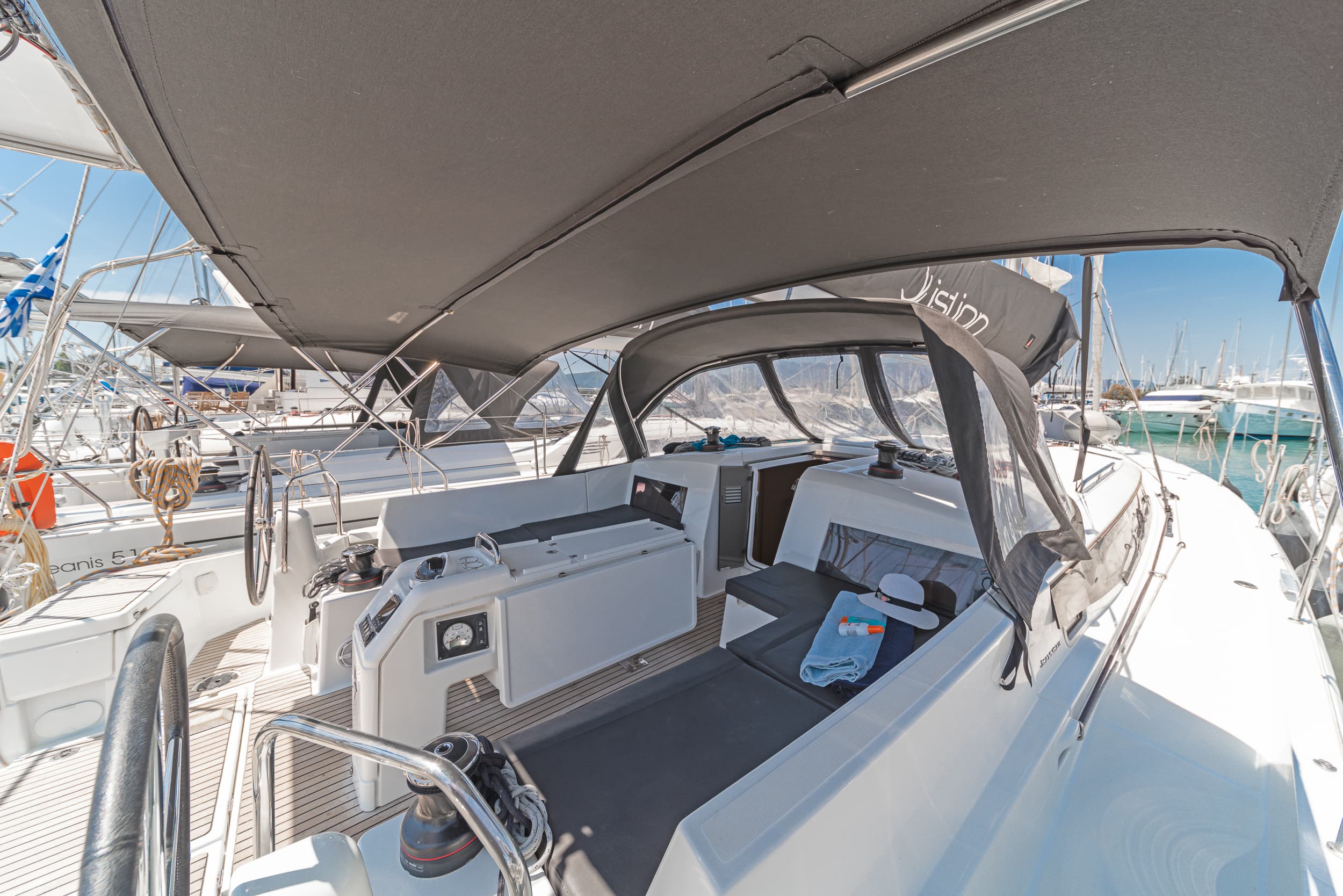 Sun Odyssey 490 - photo 20
