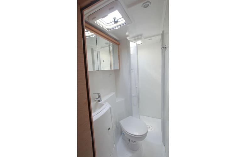 Lagoon 421 - photo 8