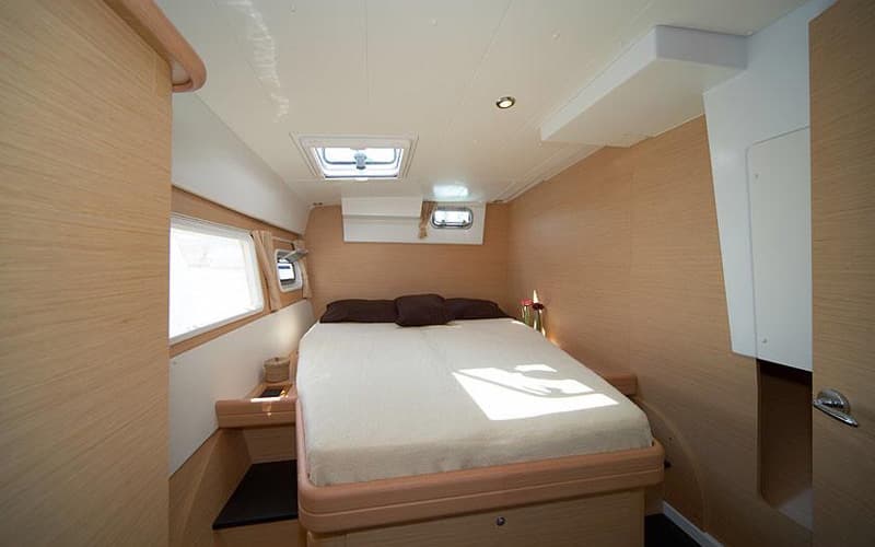 Lagoon 421 - photo 9