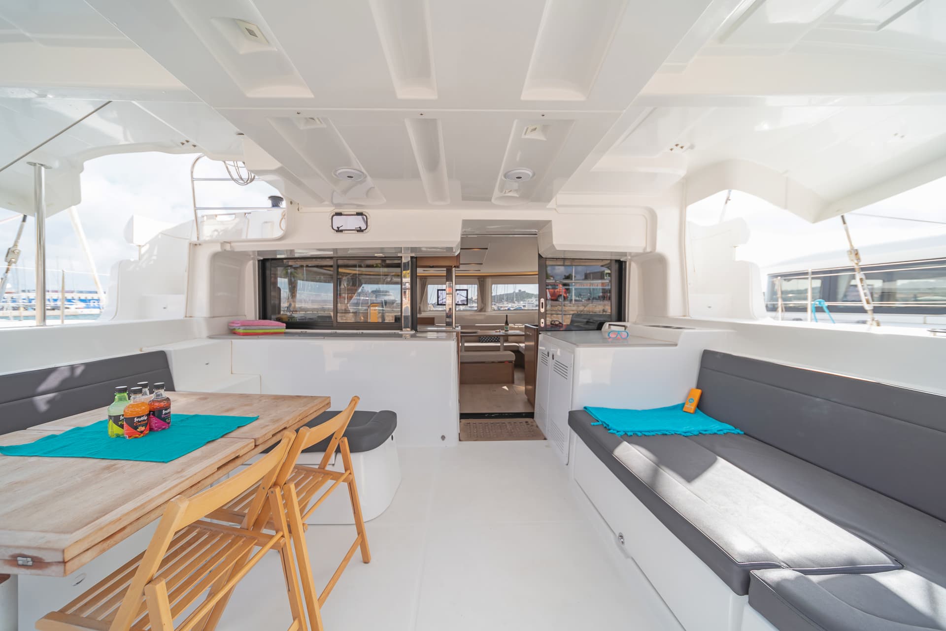 Lagoon 46  - photo 19