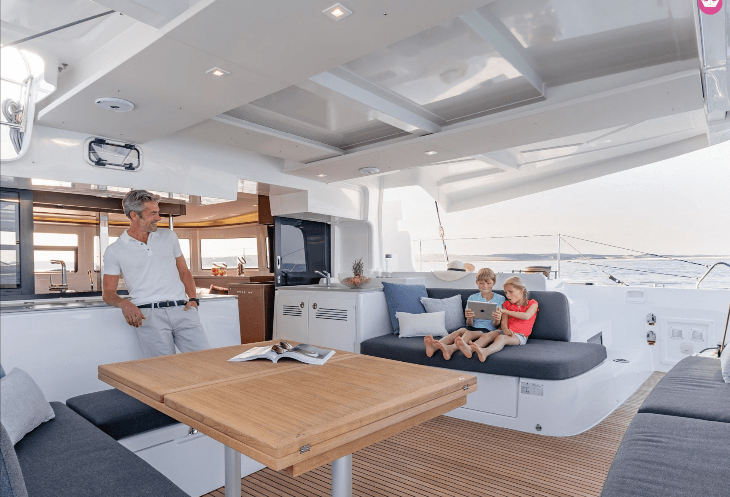 Lagoon 46  - photo 6