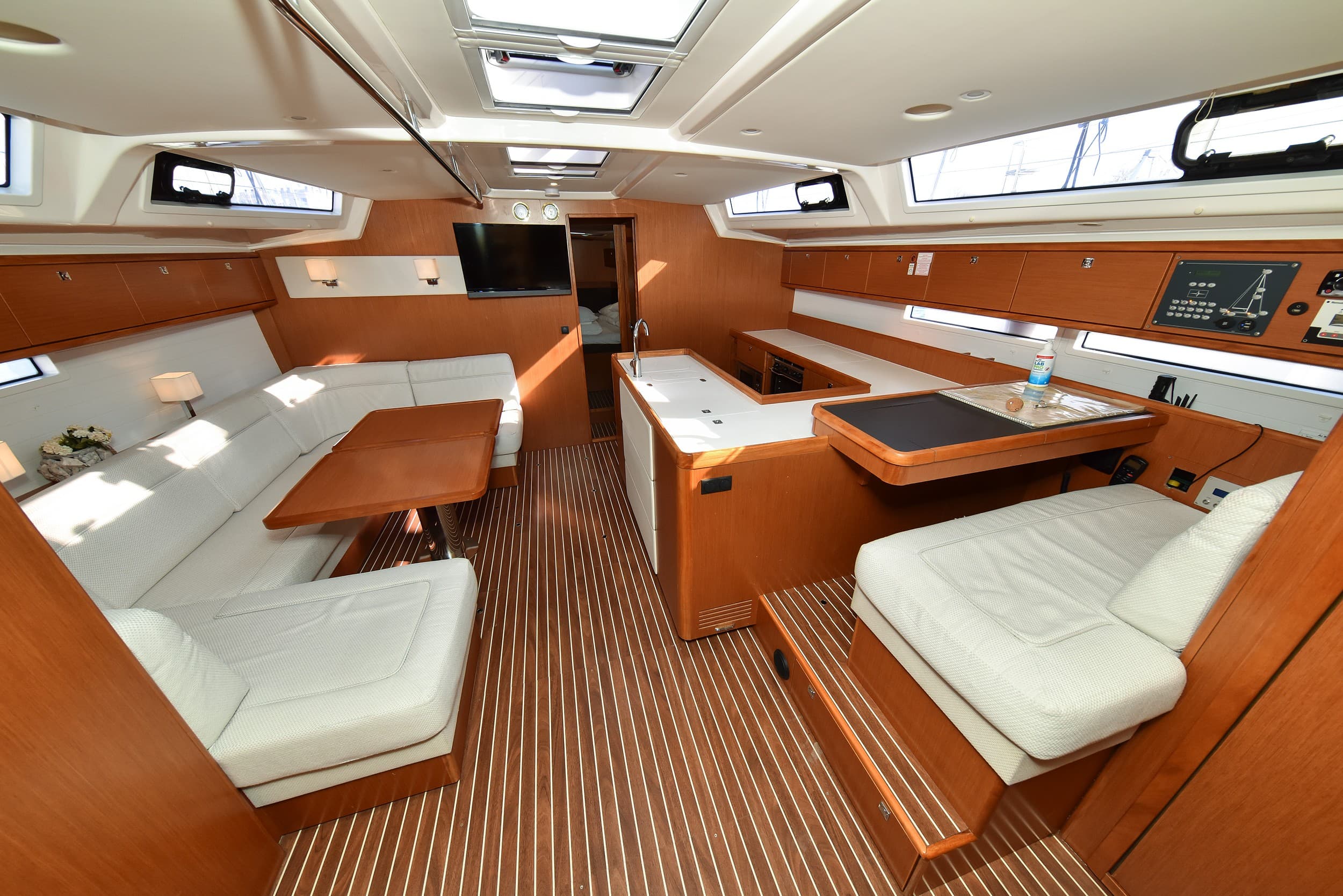 Bavaria Cruiser 56 - photo 9