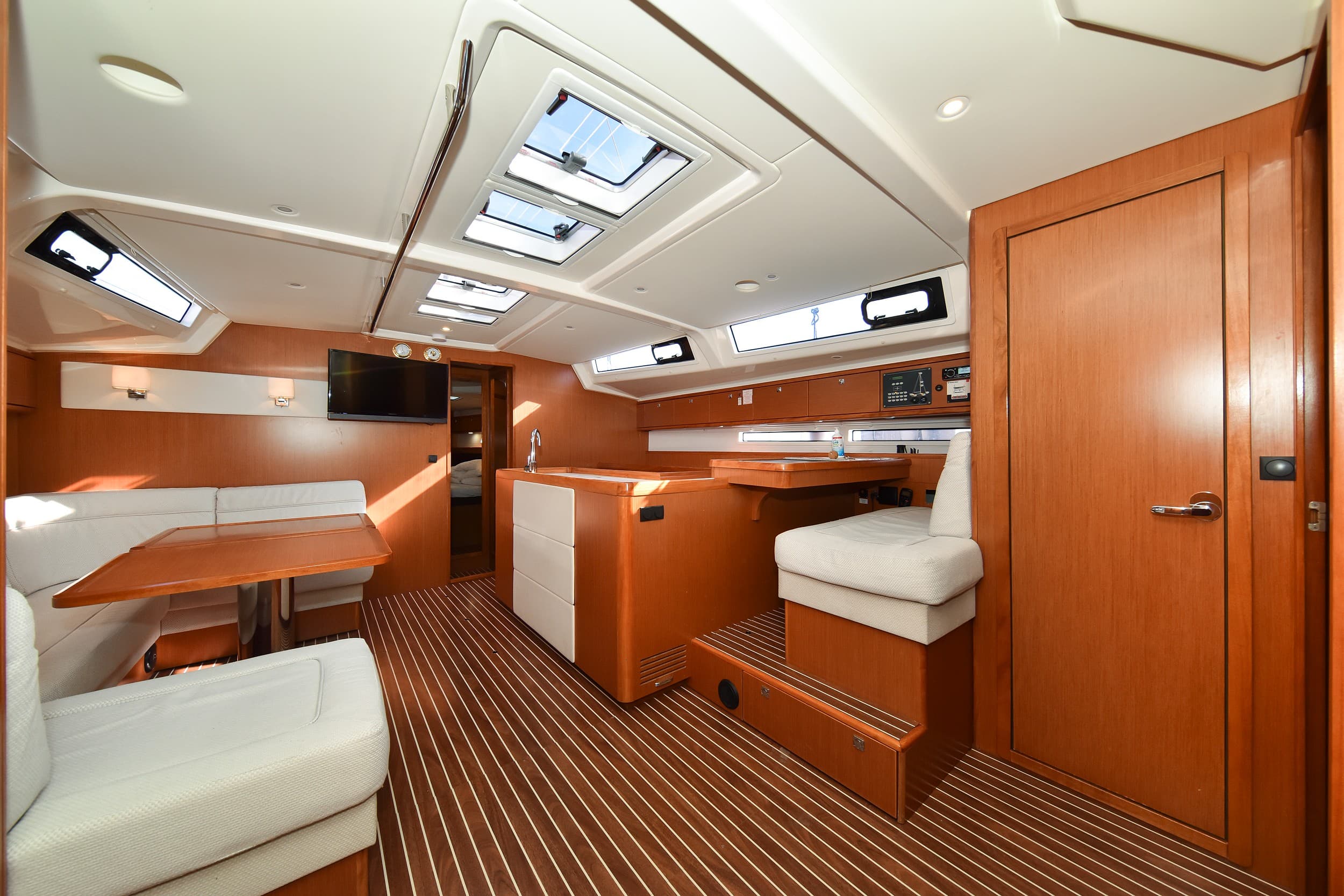 Bavaria Cruiser 56 - photo 18