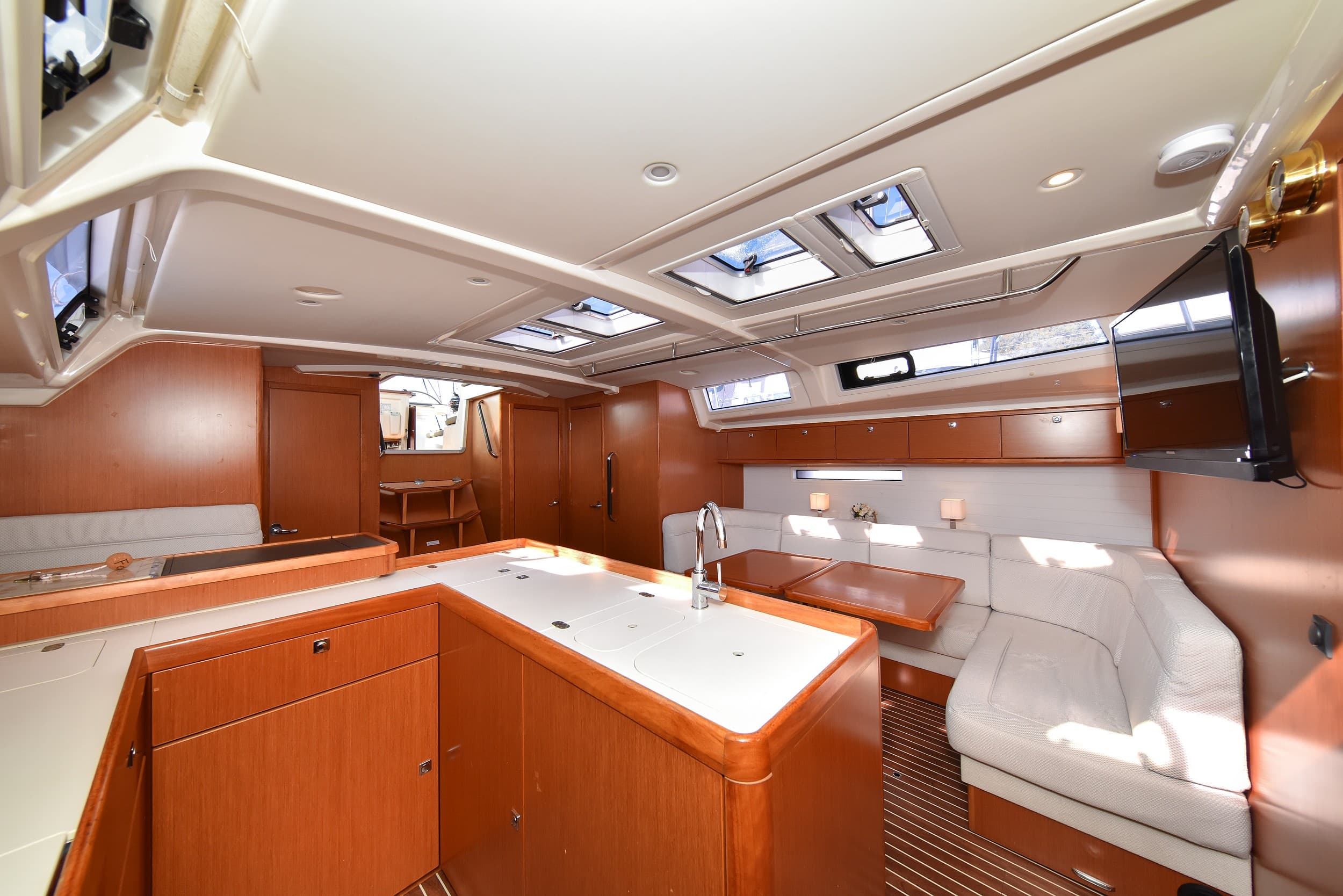 Bavaria Cruiser 56 - photo 86