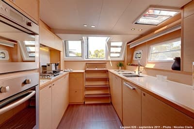 Lagoon 620 - photo 25