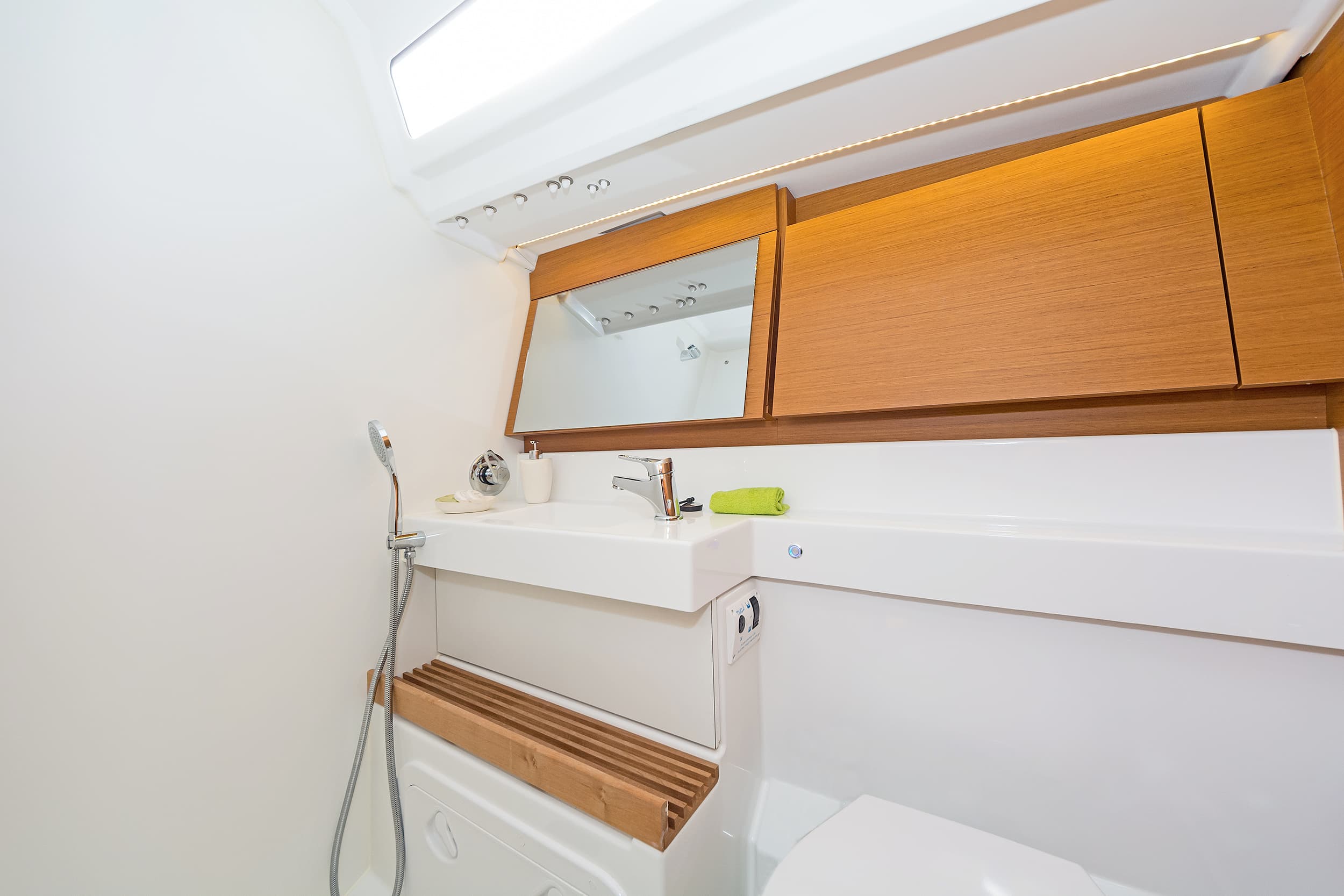 Sun Odyssey 440 - photo 15