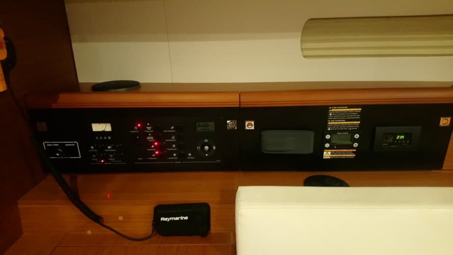 Sun Odyssey 519 - photo 4