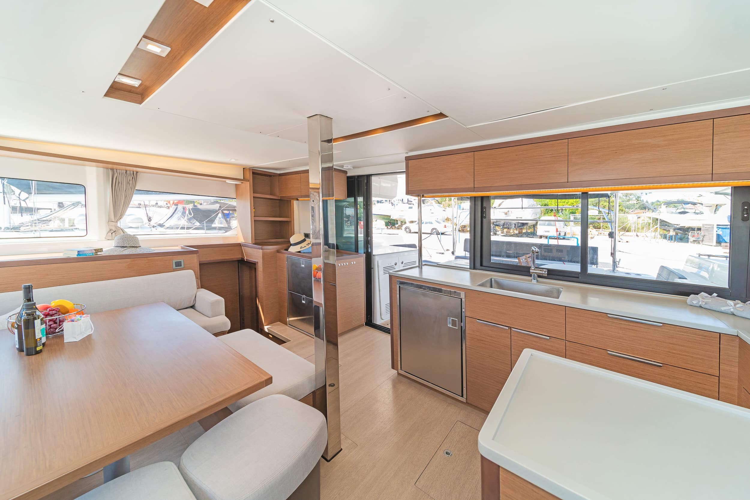 Lagoon 46  - photo 13