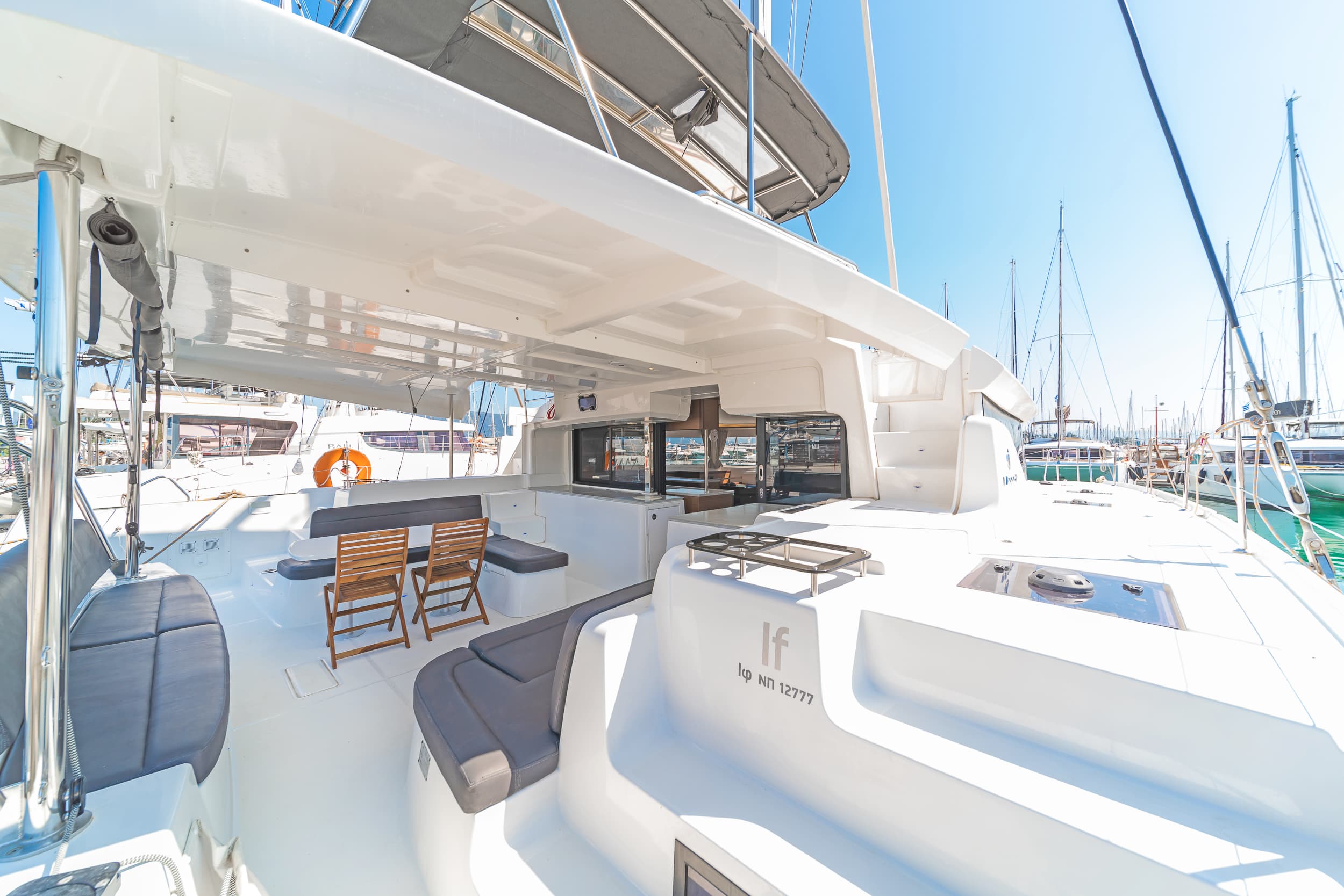 Lagoon 46  - photo 5