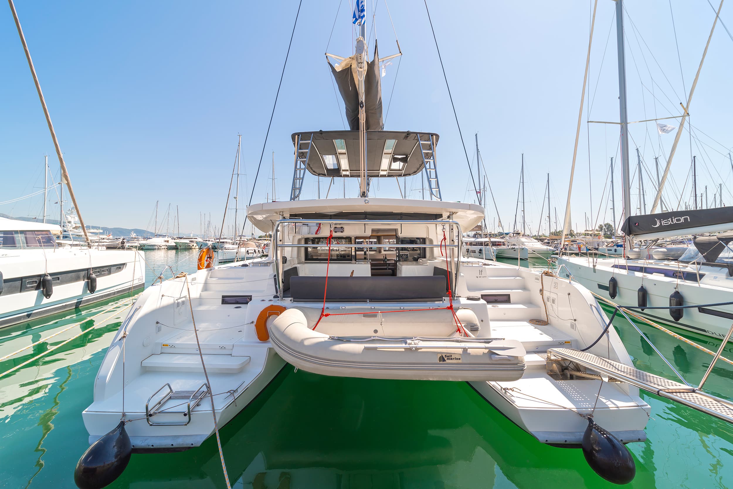 Lagoon 46  - photo 6