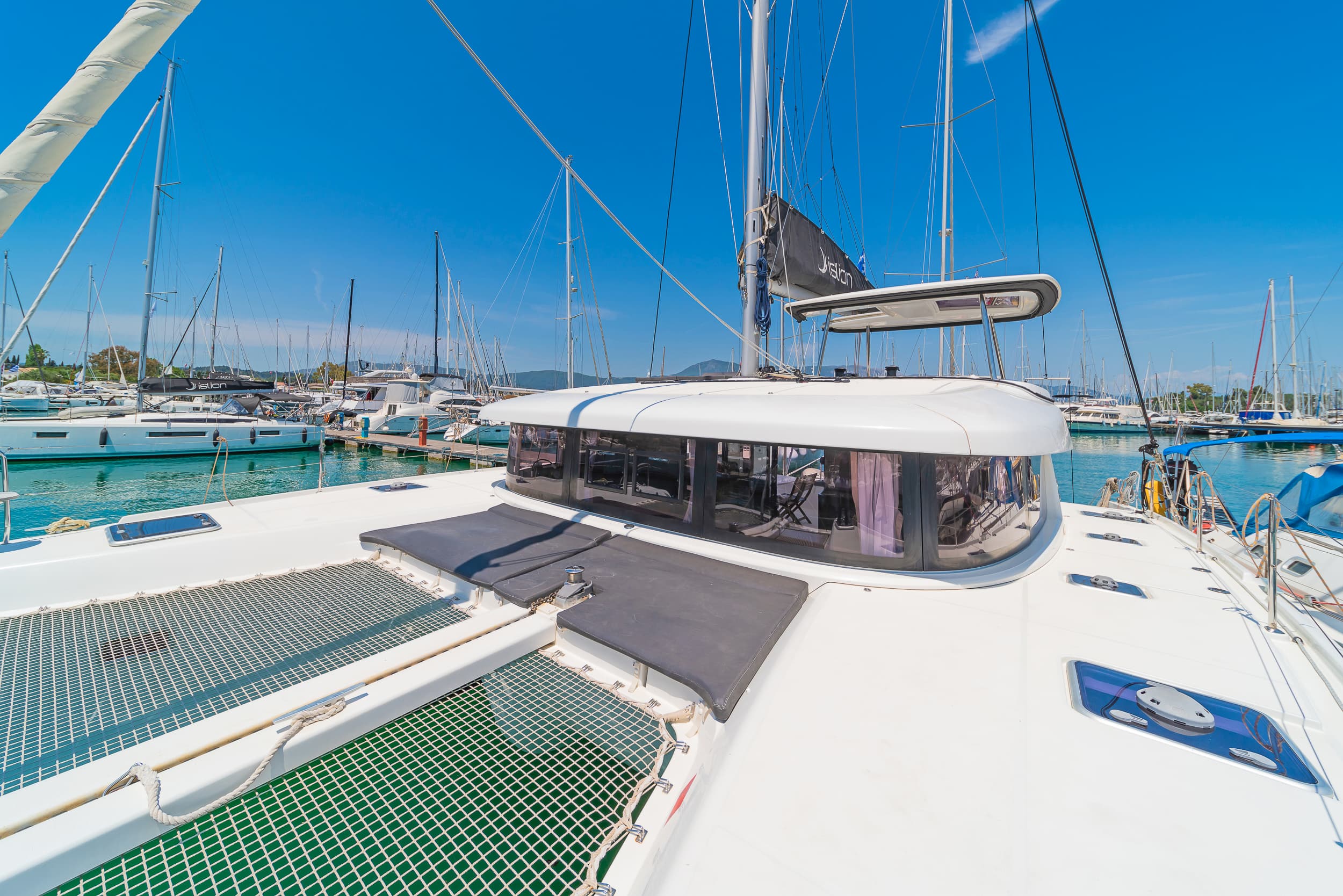 Lagoon 42 - photo 14