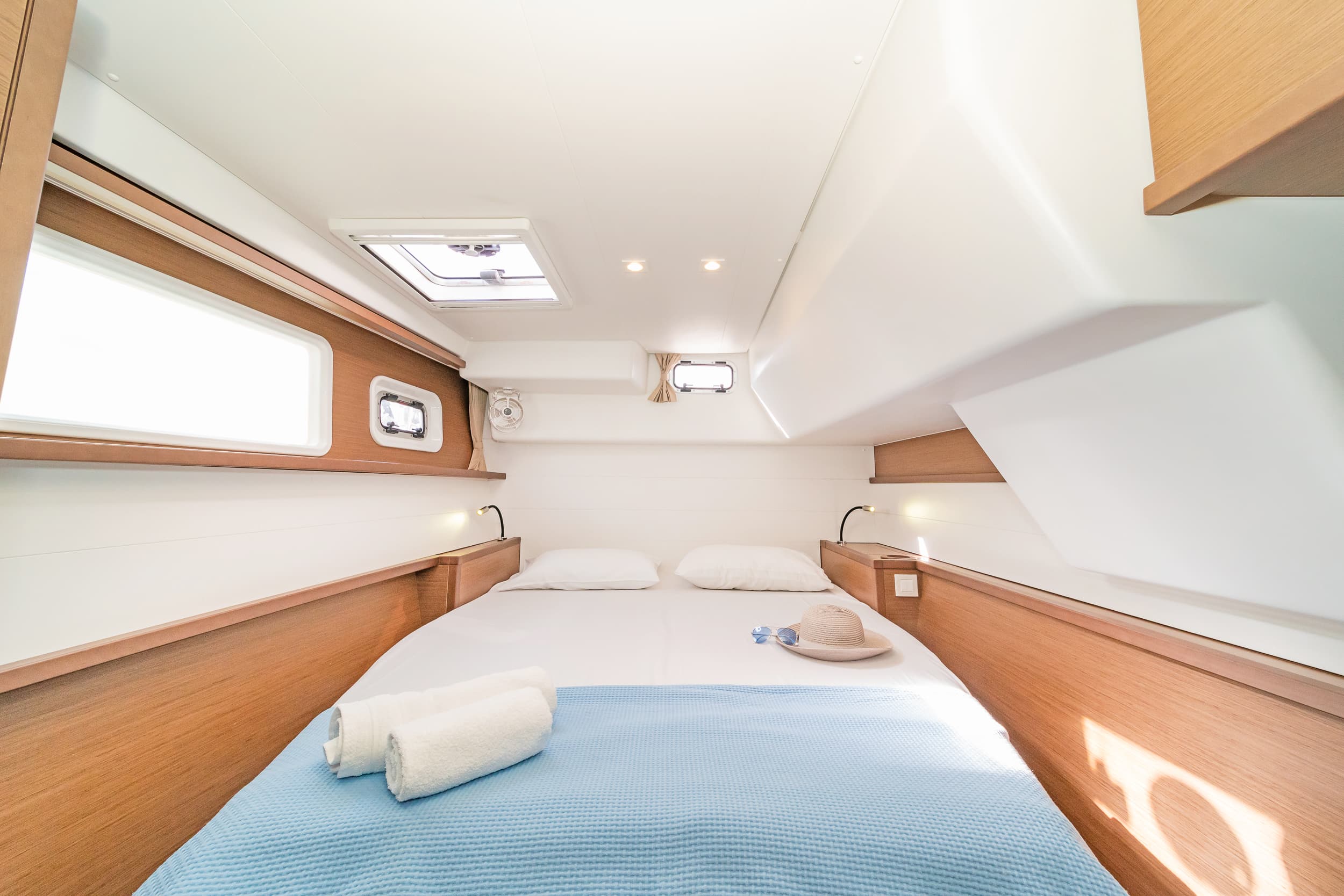 Lagoon 450 Fly - photo 7