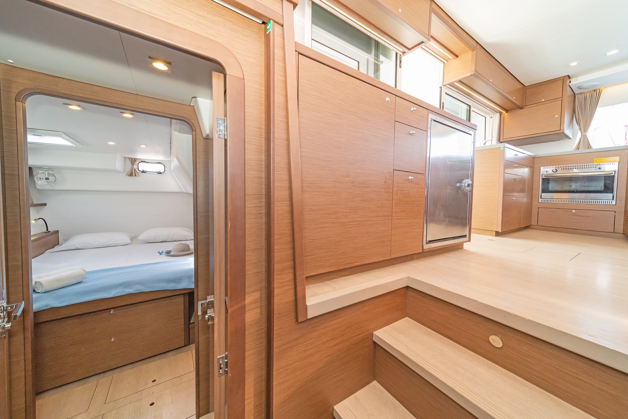 Lagoon 450 Fly - photo 22