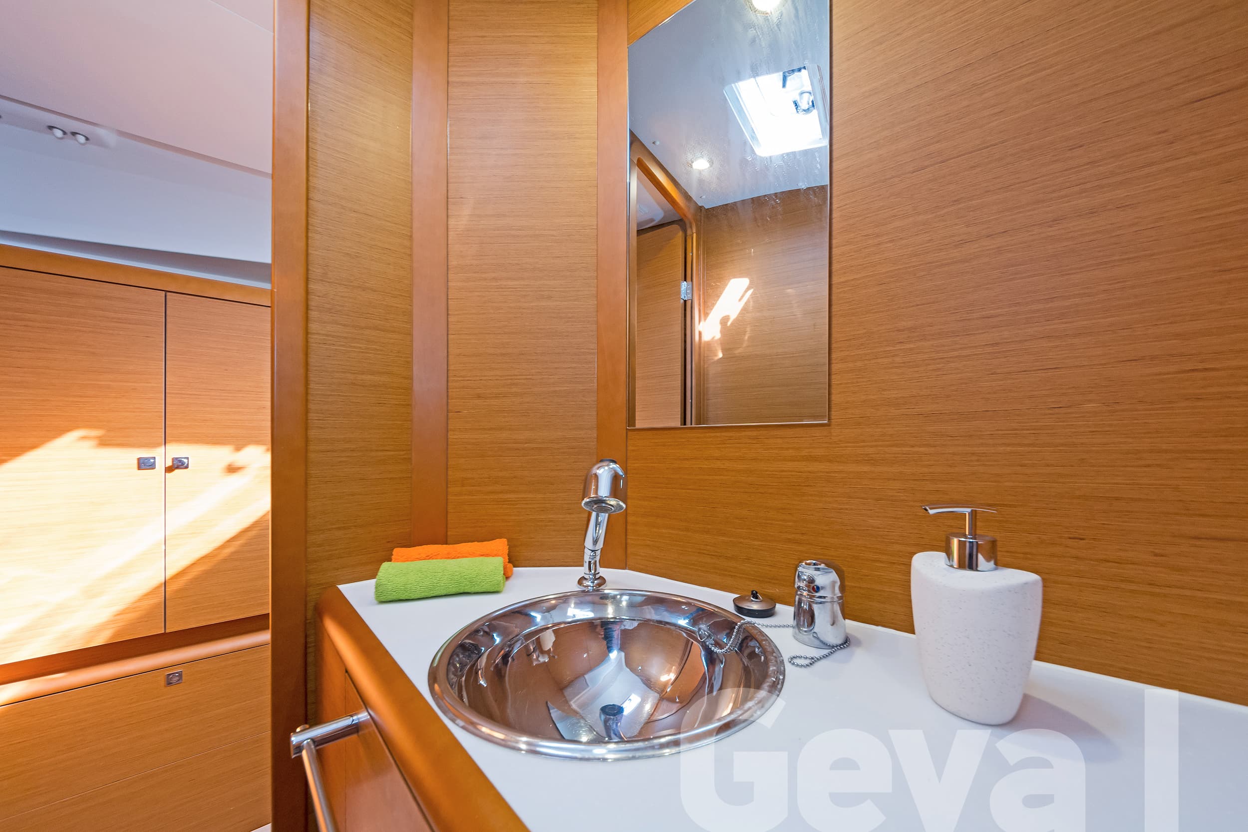 Sun Odyssey 419 - photo 18