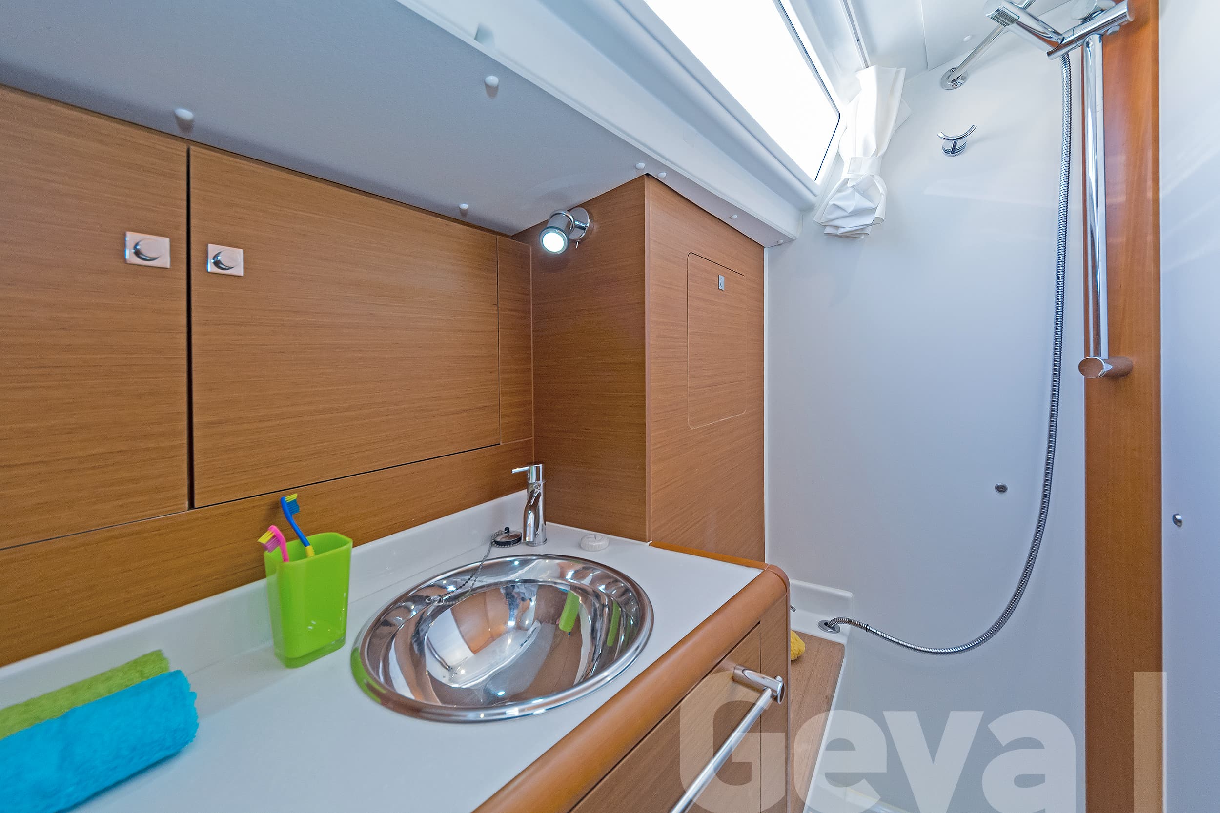 Sun Odyssey 419 - photo 7